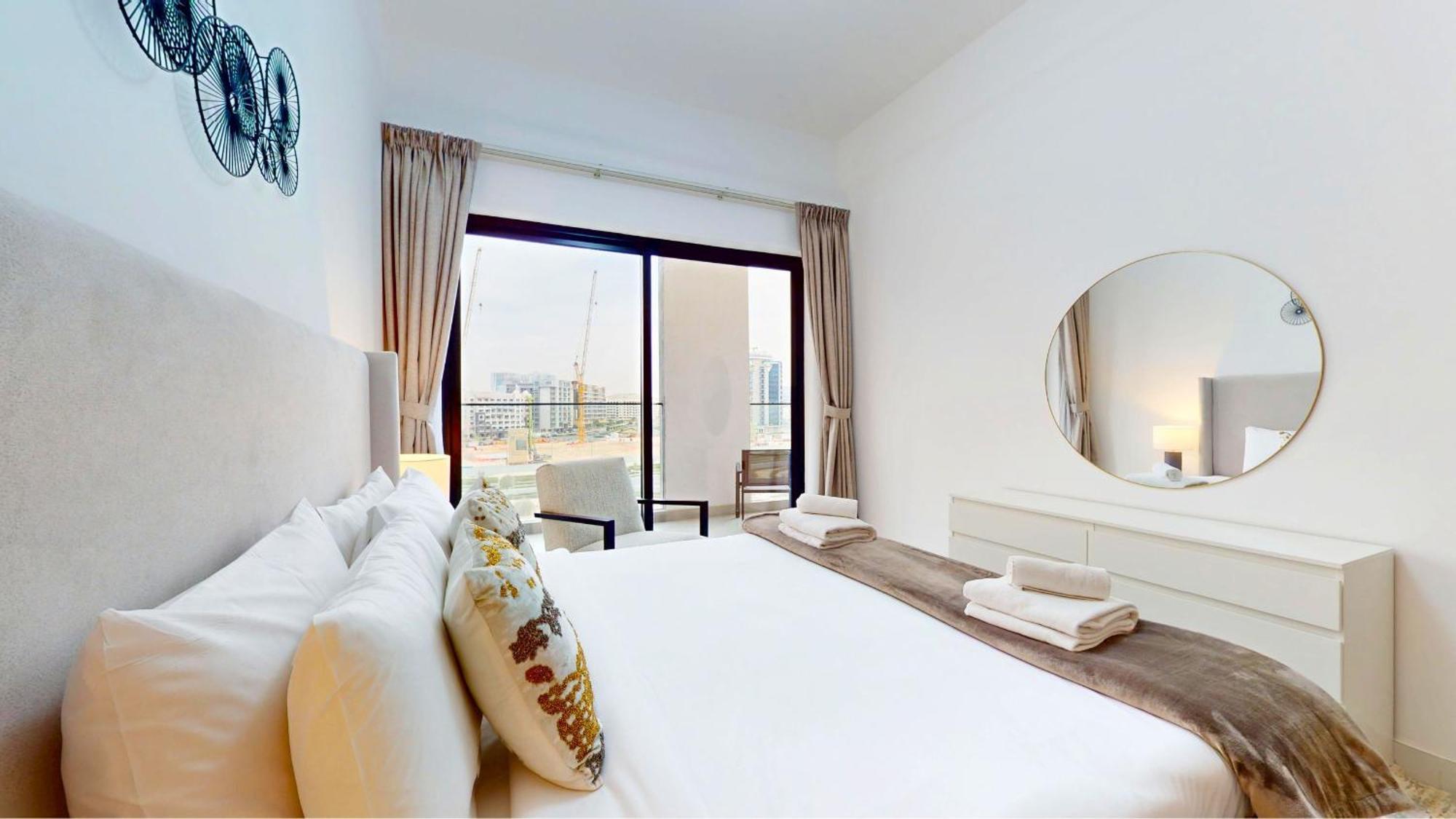 Premium 1br Retreat In Arjan Premier Location