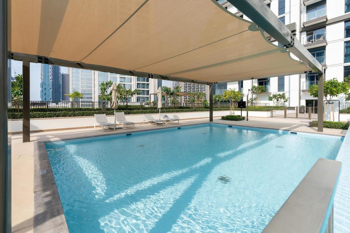 Luxury Furnished Unit In Downtown High Floor *