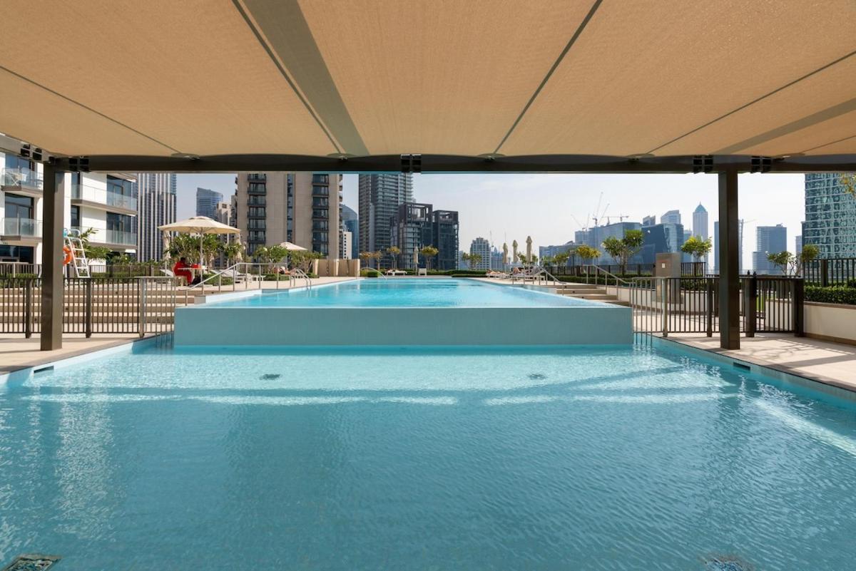 Luxury Furnished Unit In Downtown High Floor Apartment Dubai