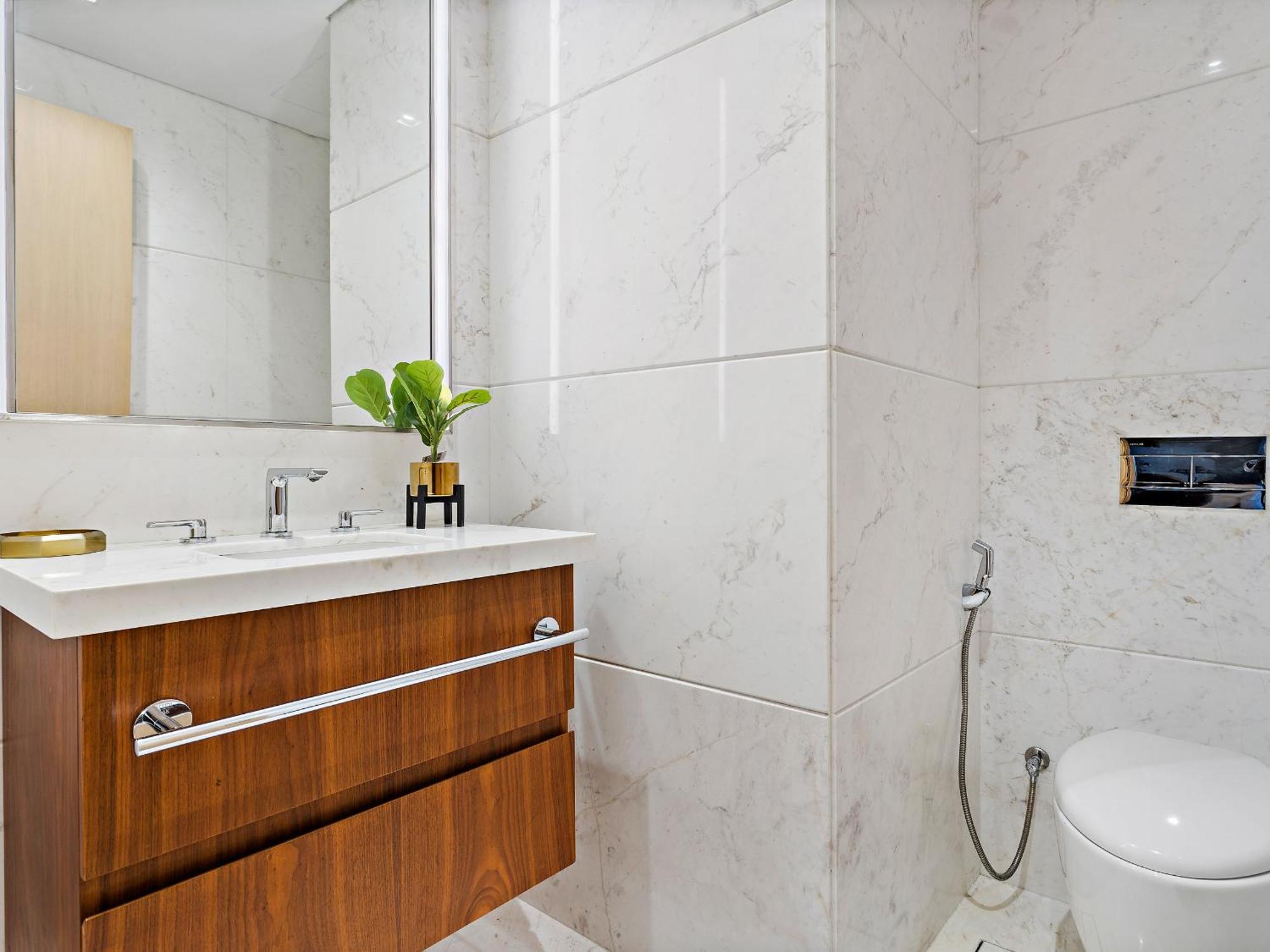 Modern And Classic 1bdr In Rp Heights Downtown