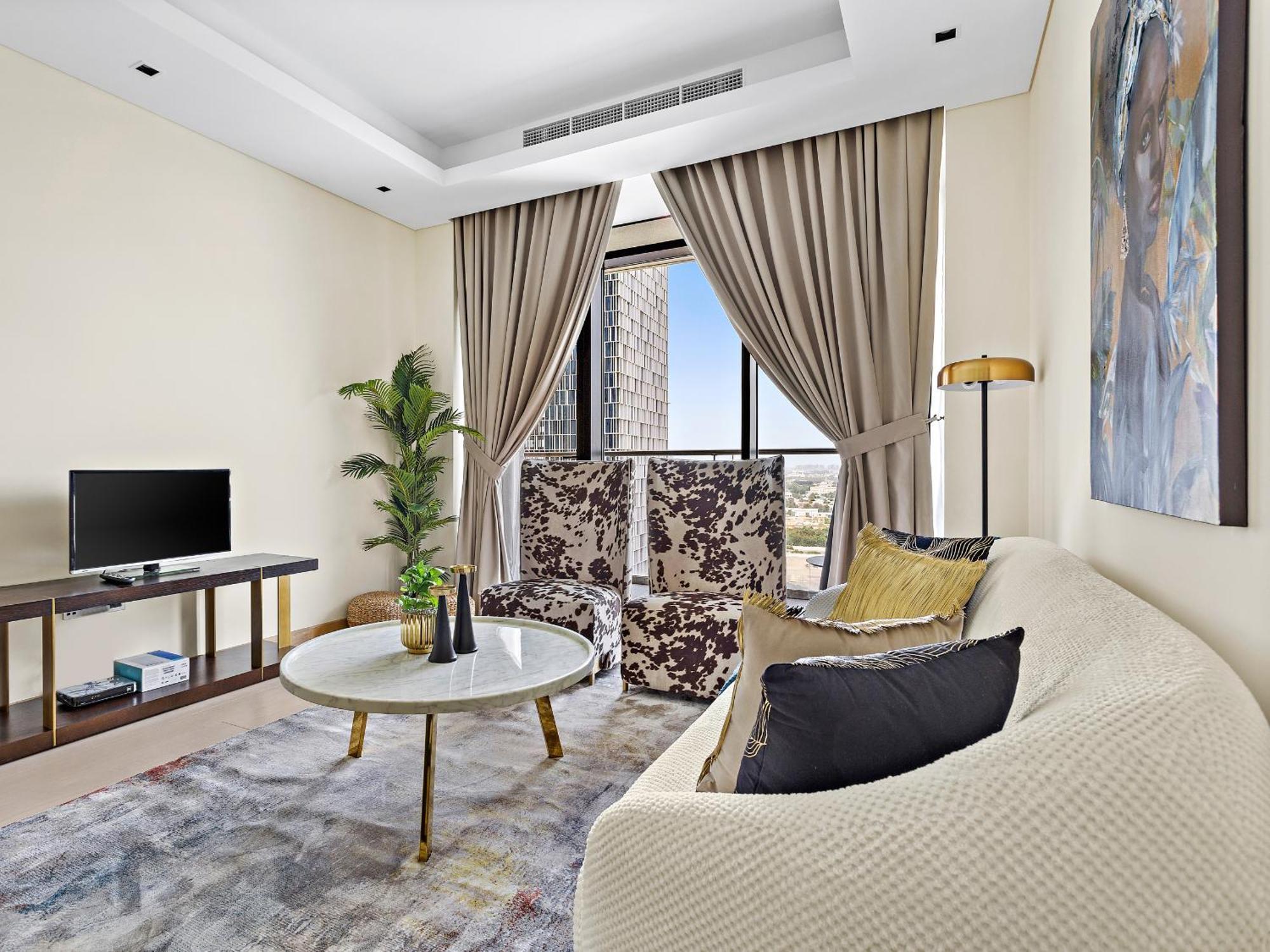 Modern And Classic 1bdr In Rp Heights Downtown *