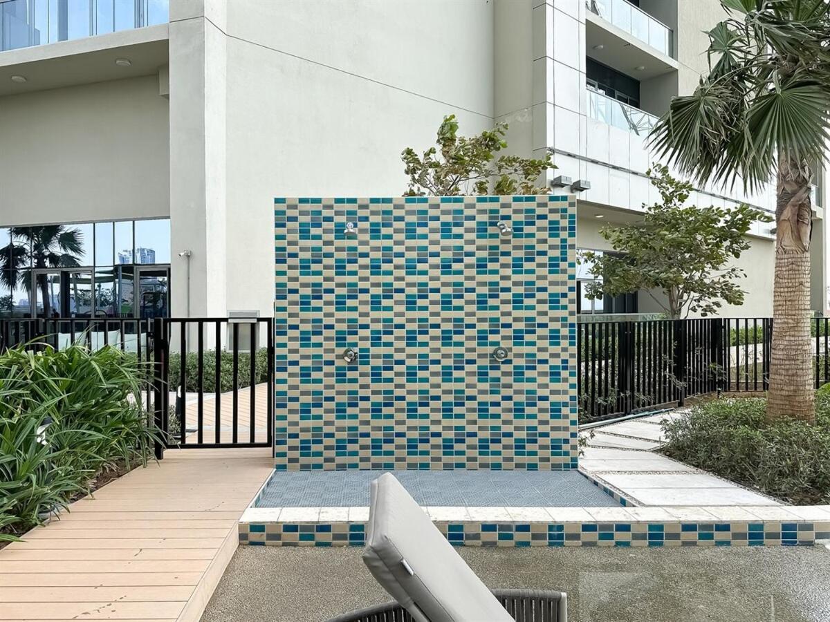 Apartment Trophy-twilight Edge 55th Floor W Lush Lagoon Pool *