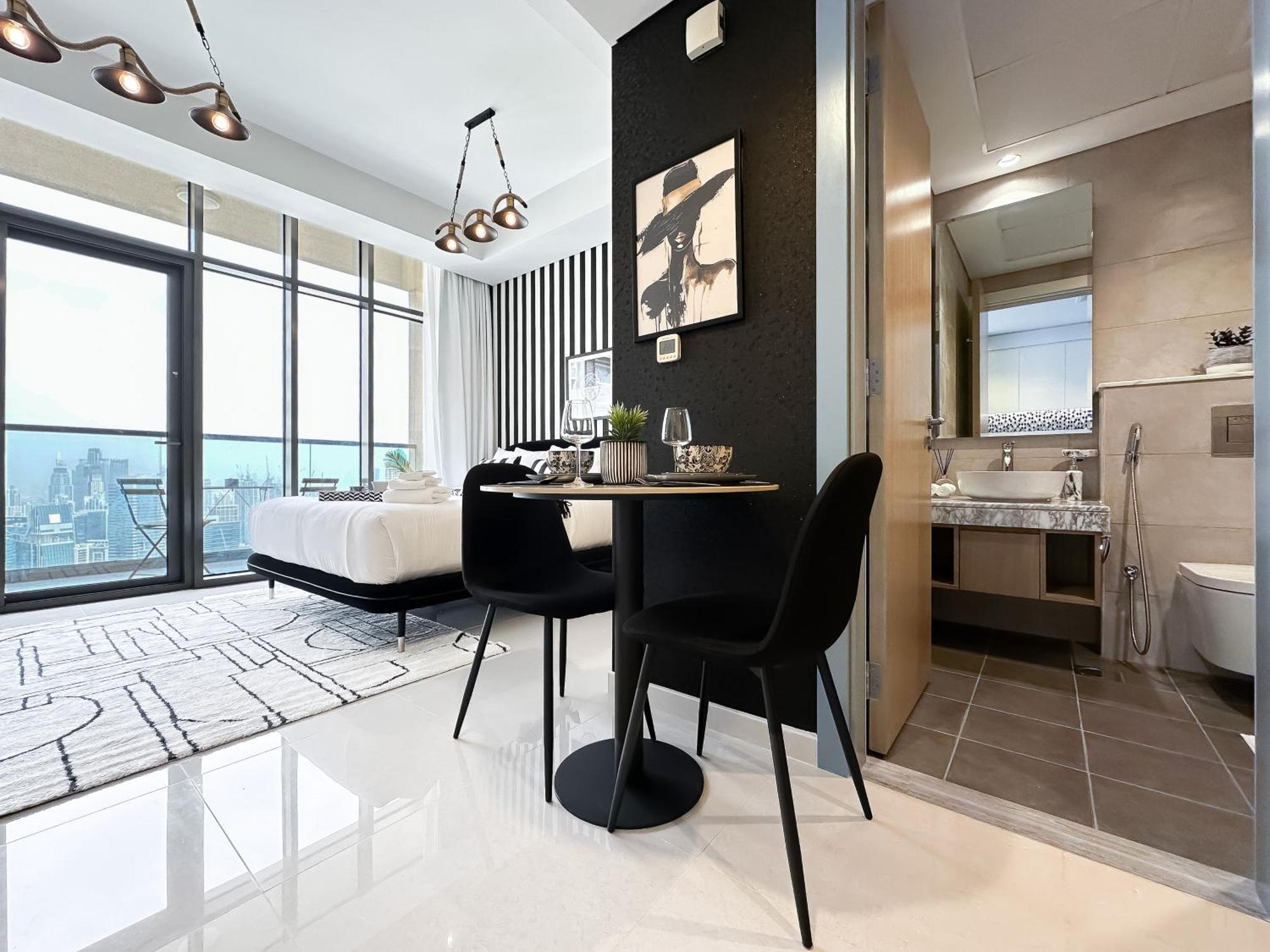 Trophy-twilight Edge 55th Floor W Lush Lagoon Pool Dubai