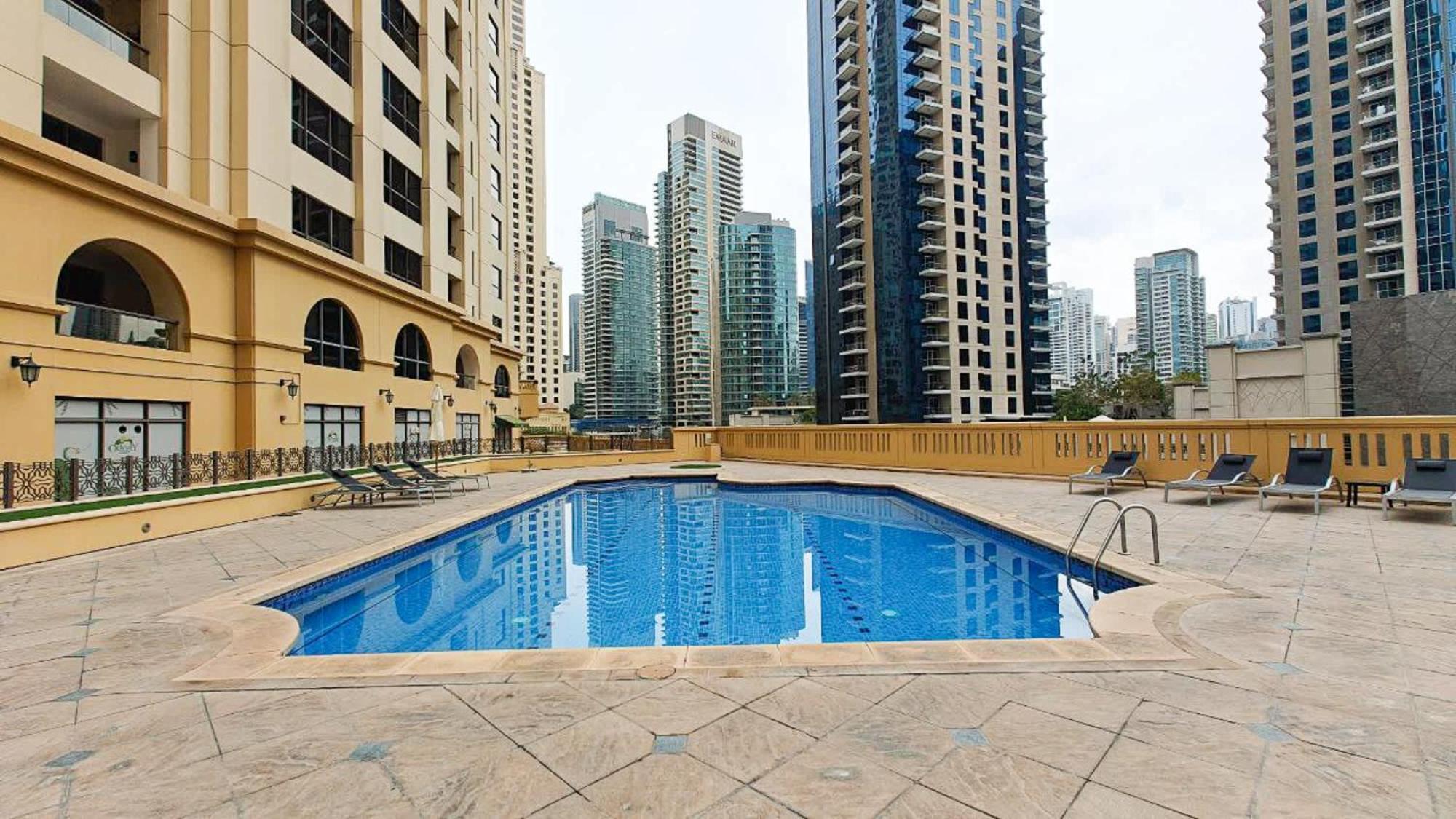 Stylish 4-bedroom With Balcony Views In Jbr Apartment