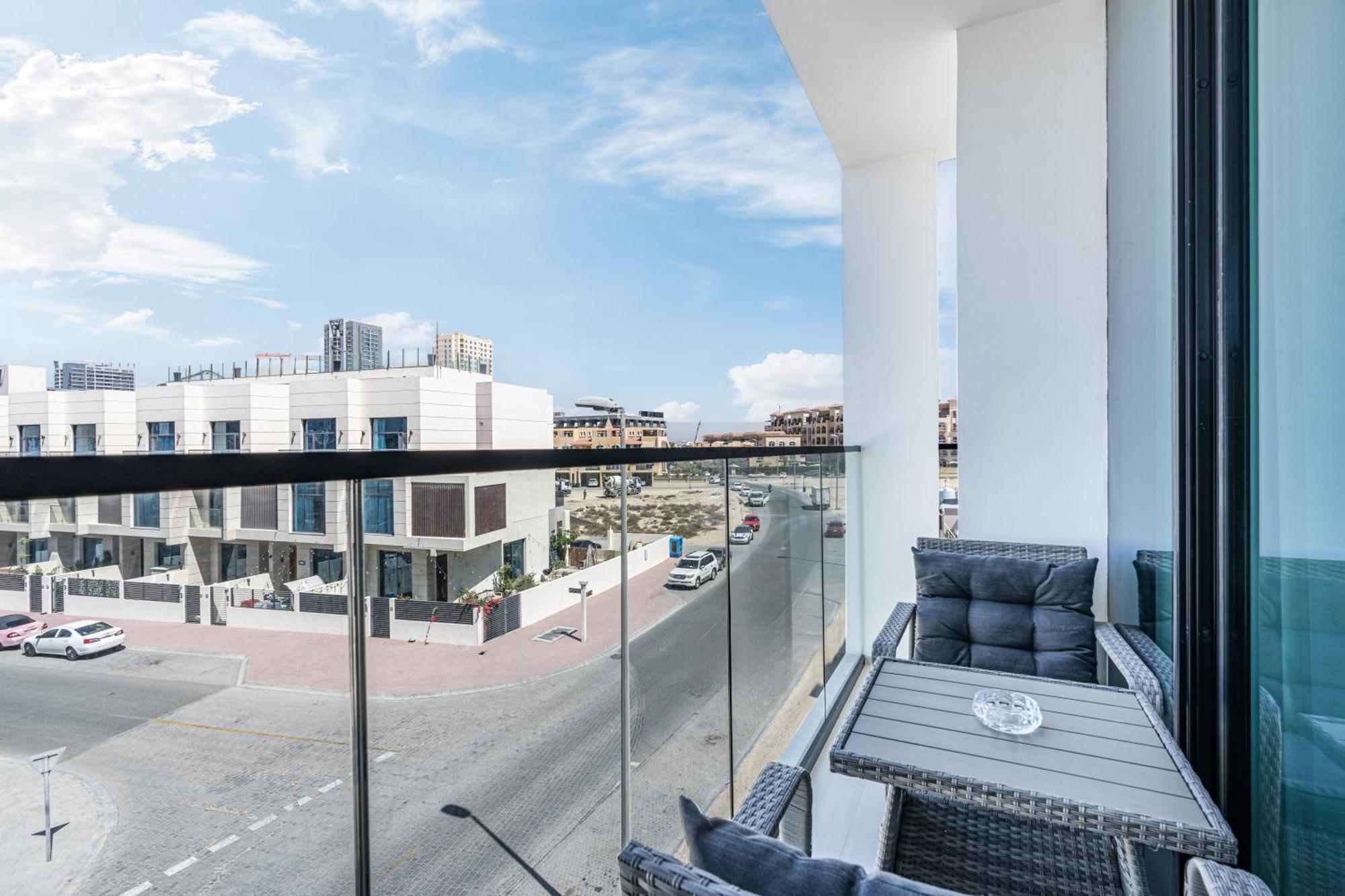 Apartment Exquisite Brand New In The Heart Of Jvc Dubai