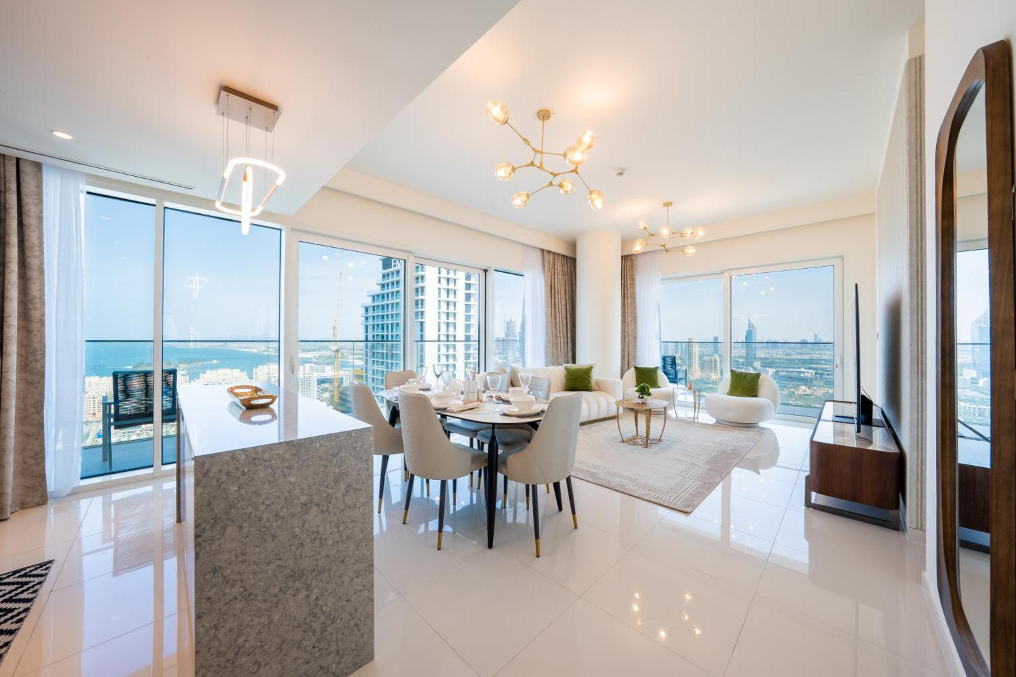 The Horizon 29th-floor Luxury With Endless Ocean Views Apartment