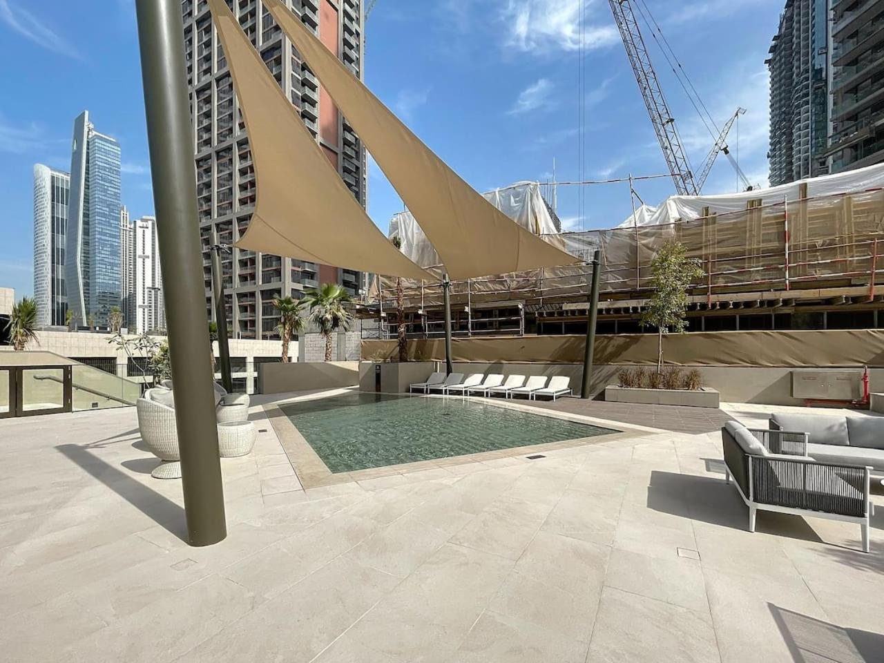 Apartment Peninsula - Modern Two Bedroom In Business Bay