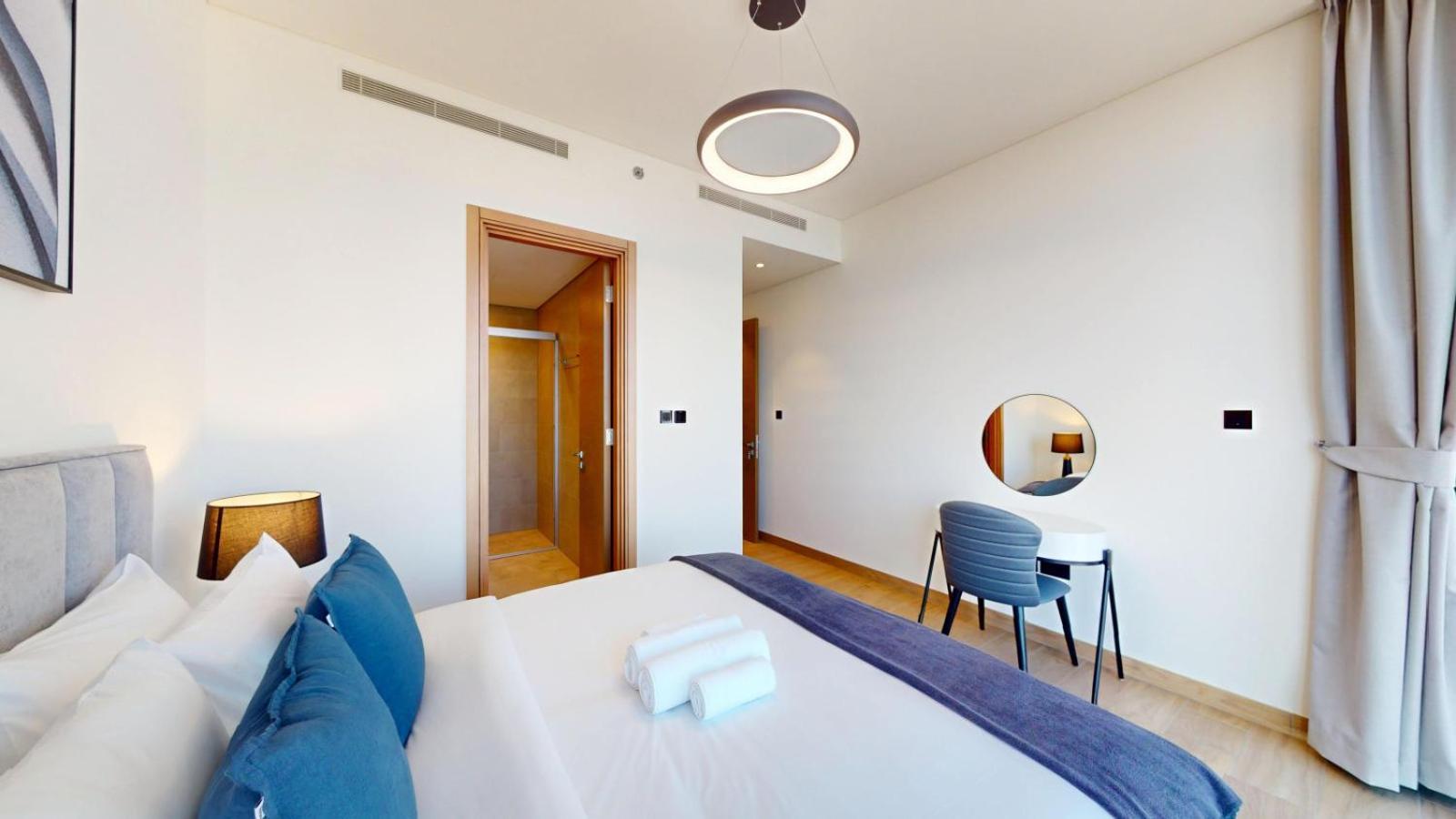 Waves Grande - One Bedroom With View * Dubai