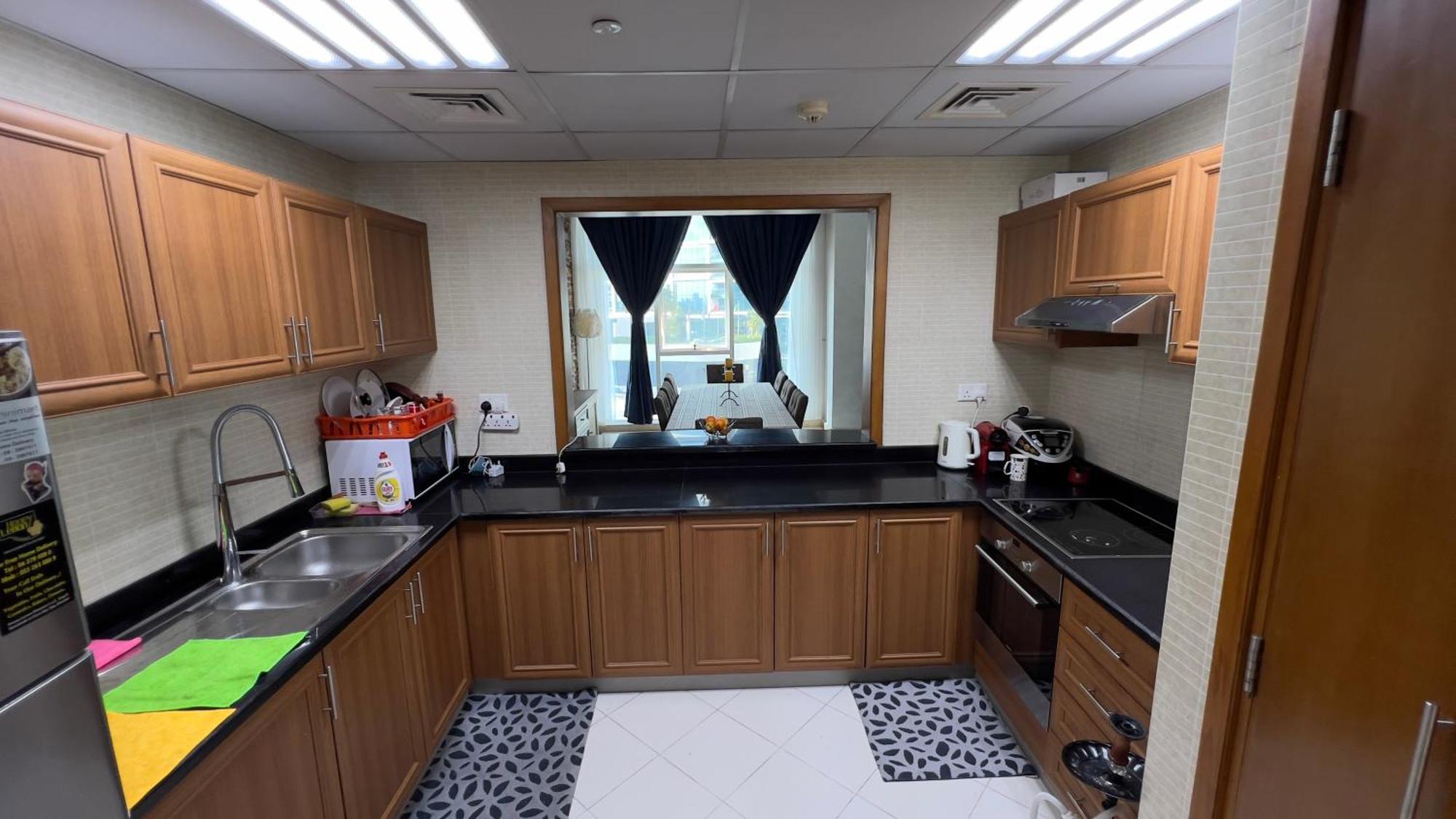 Apartment Holidays R Us 2 Bedroom Panoramic View *