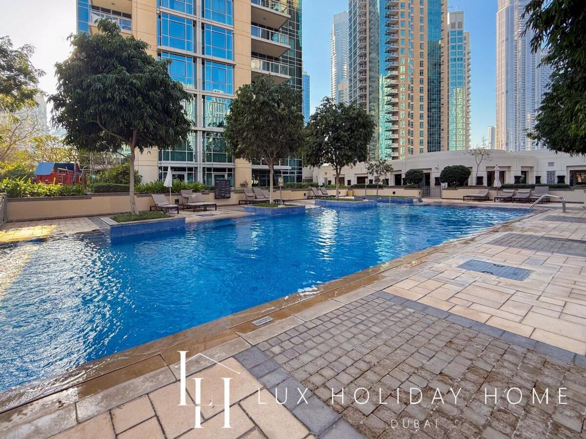 Lux The Burj Khalifa Fountain View