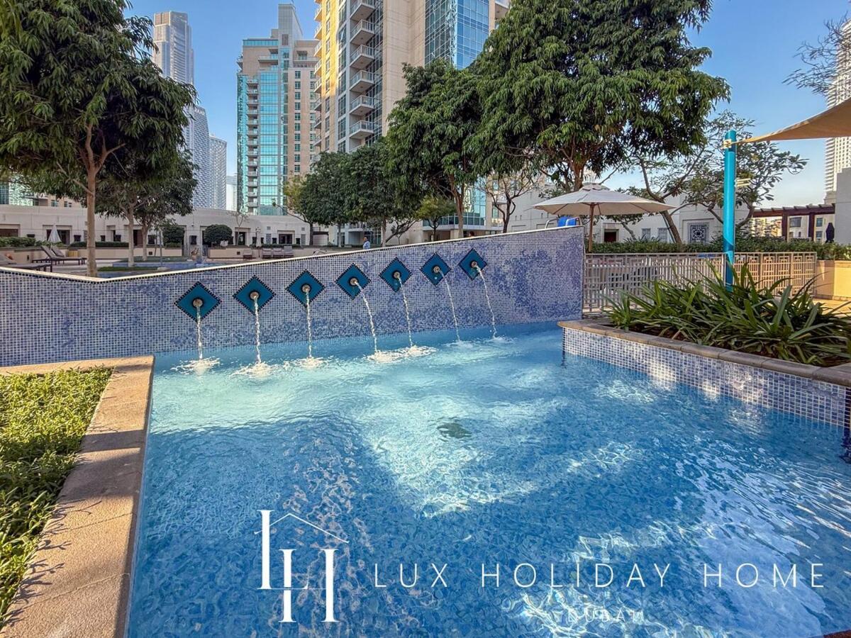 Lux The Burj Khalifa Fountain View *