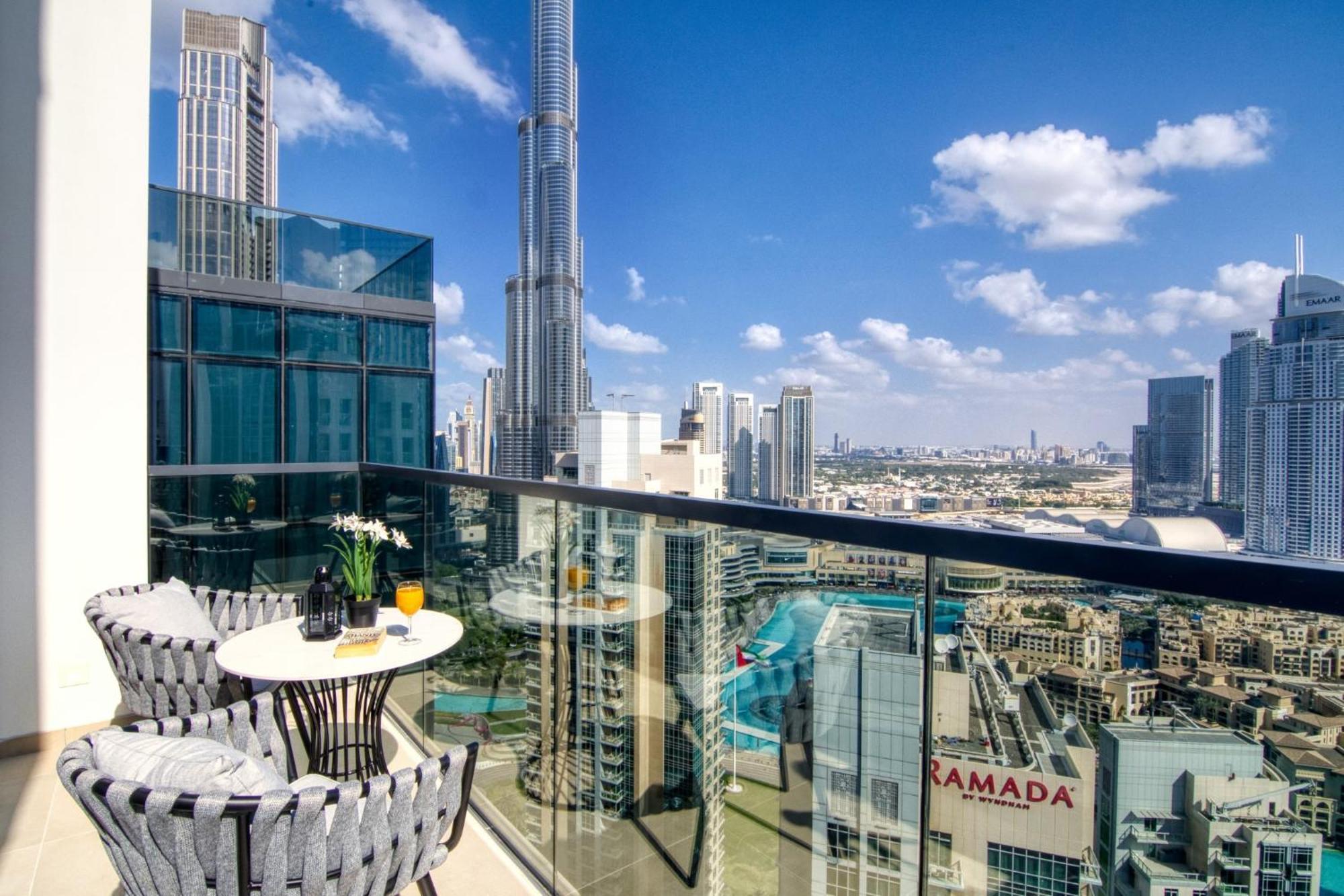 Luxurious 2bdr With Burj Khalifa Views * Dubai
