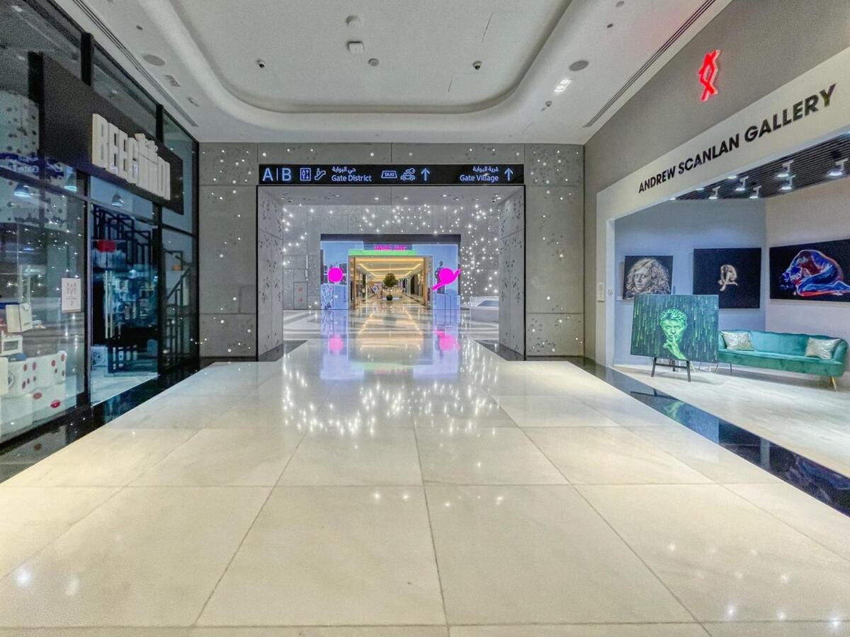 Apartment Luxury 2br In Difc, Steps To Gate Avenue And Mall *
