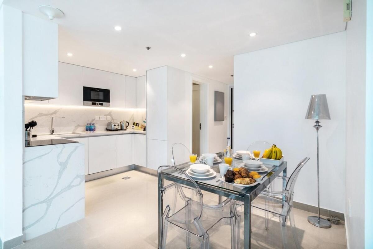 Luxury 2br In Difc, Steps To Gate Avenue And Mall *
