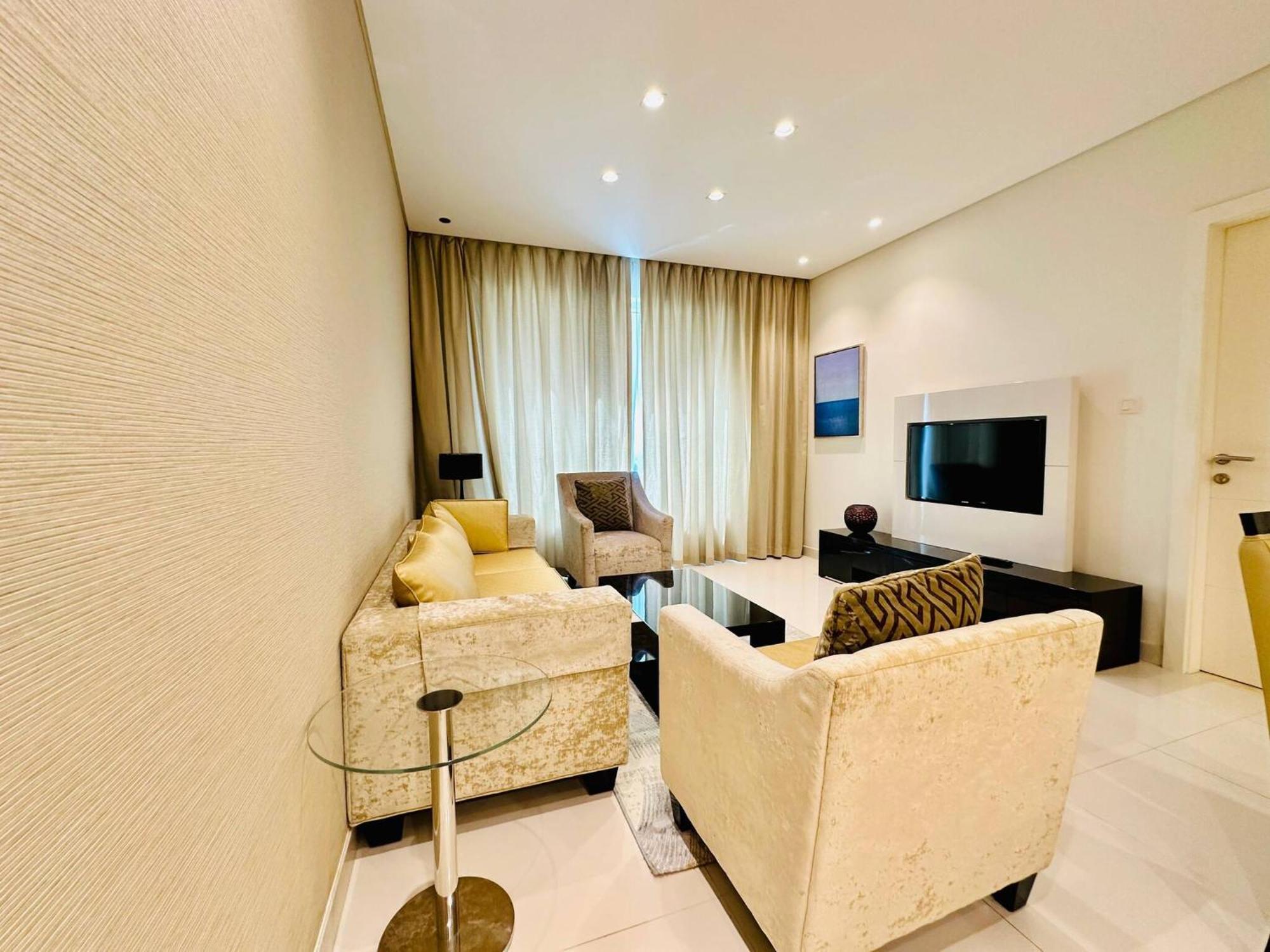5 Star Apartment- Walking To Downtown Mall
