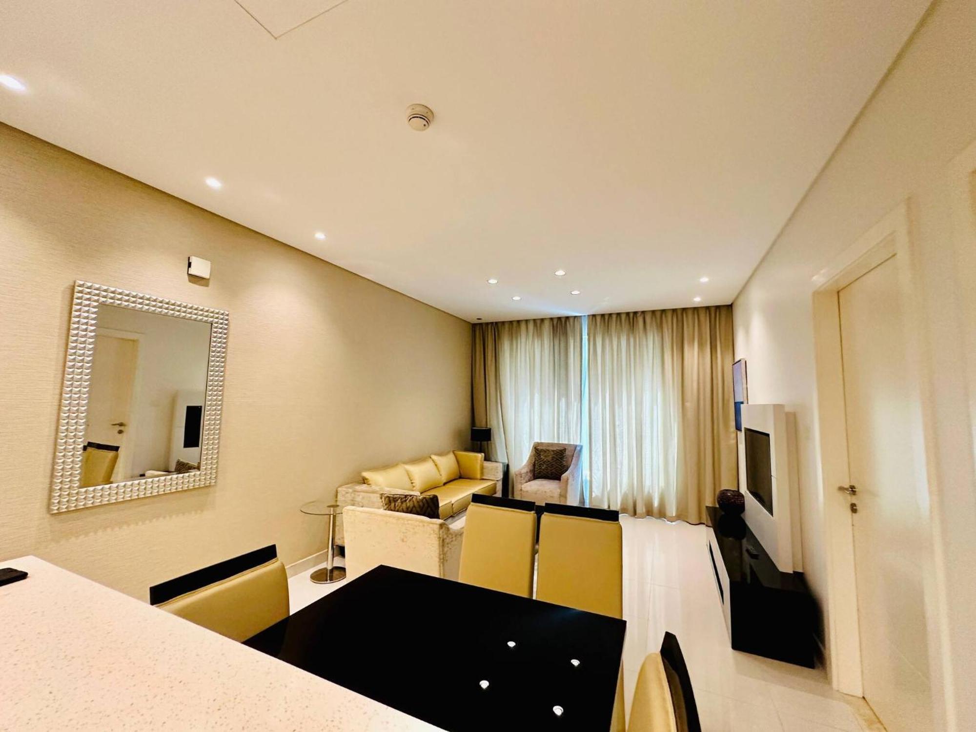 Apartment 5 Star Apartment- Walking To Downtown Mall Dubai