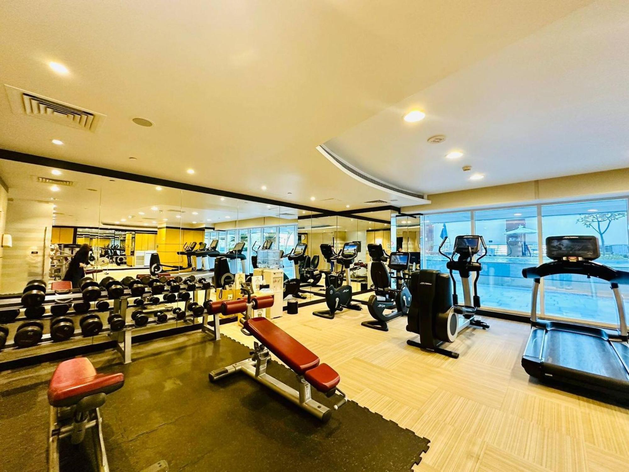 Apartment 5 Star Apartment- Walking To Downtown Mall *