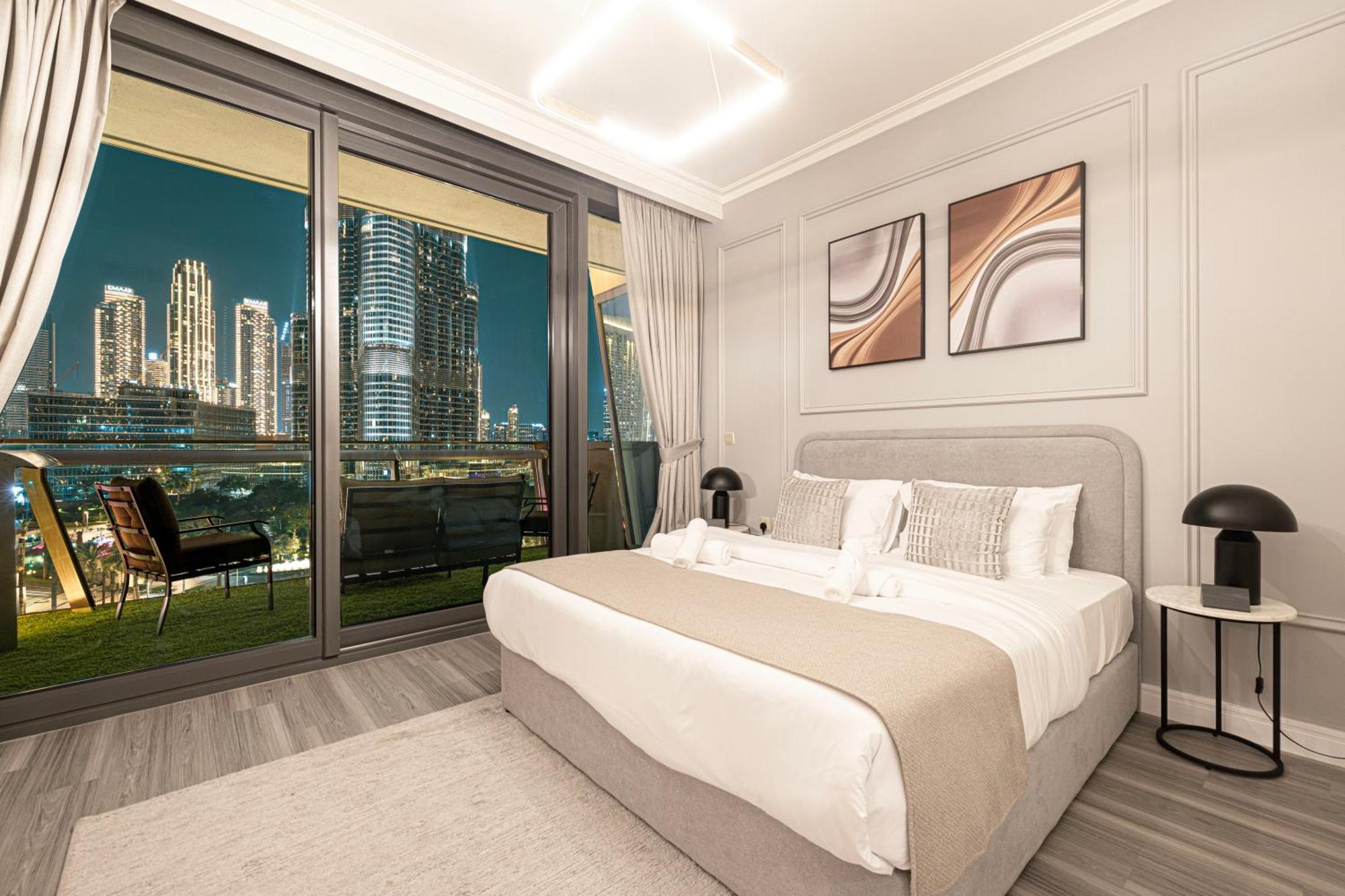 Grand 3b Burj View Ps5 Apartment