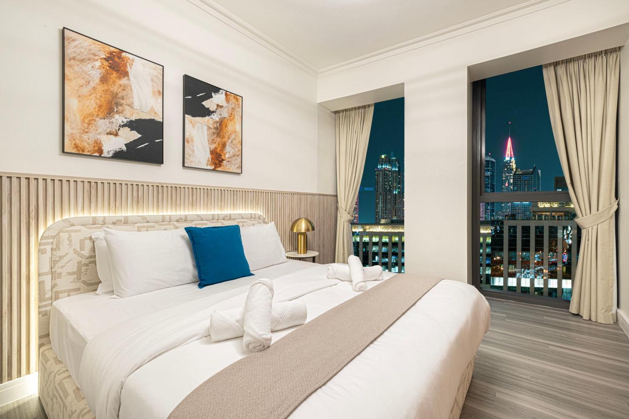 Grand 3b Burj View Ps5 Apartment Dubai