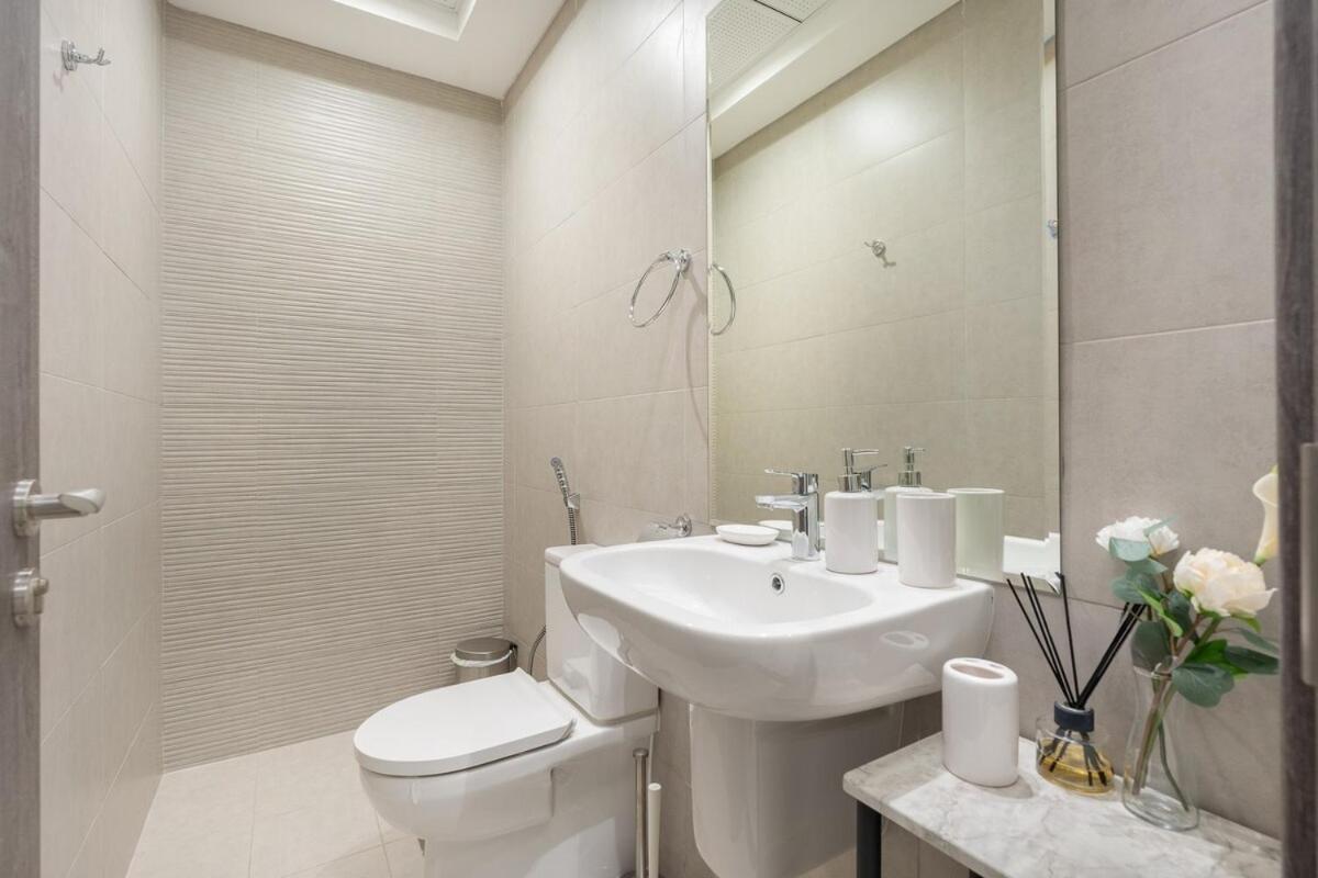 Warm & Inviting 2br In Al Barsha Apartment Dubai