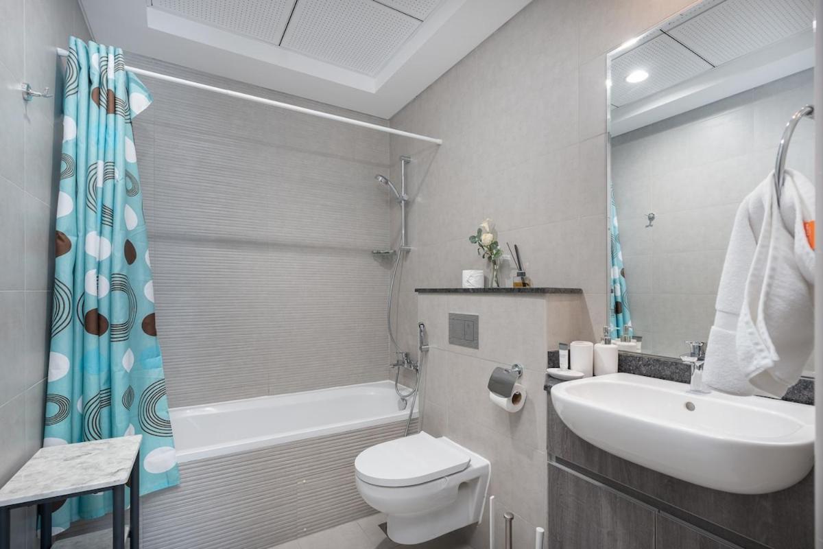 Warm & Inviting 2br In Al Barsha *