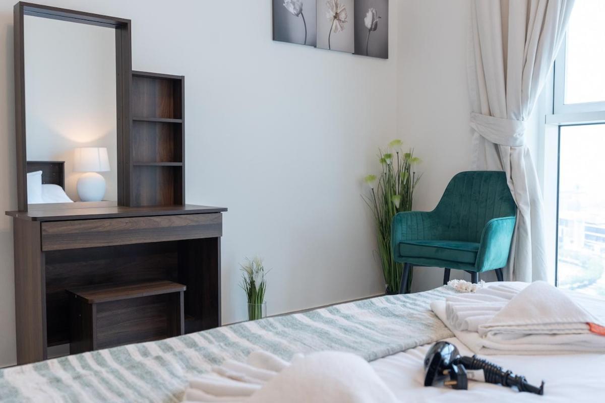 Apartment Warm & Inviting 2br In Al Barsha