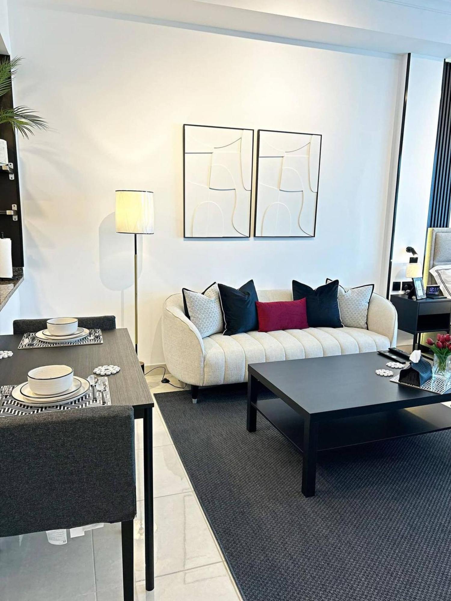 Apartment Stunning In Business Bay Dubai