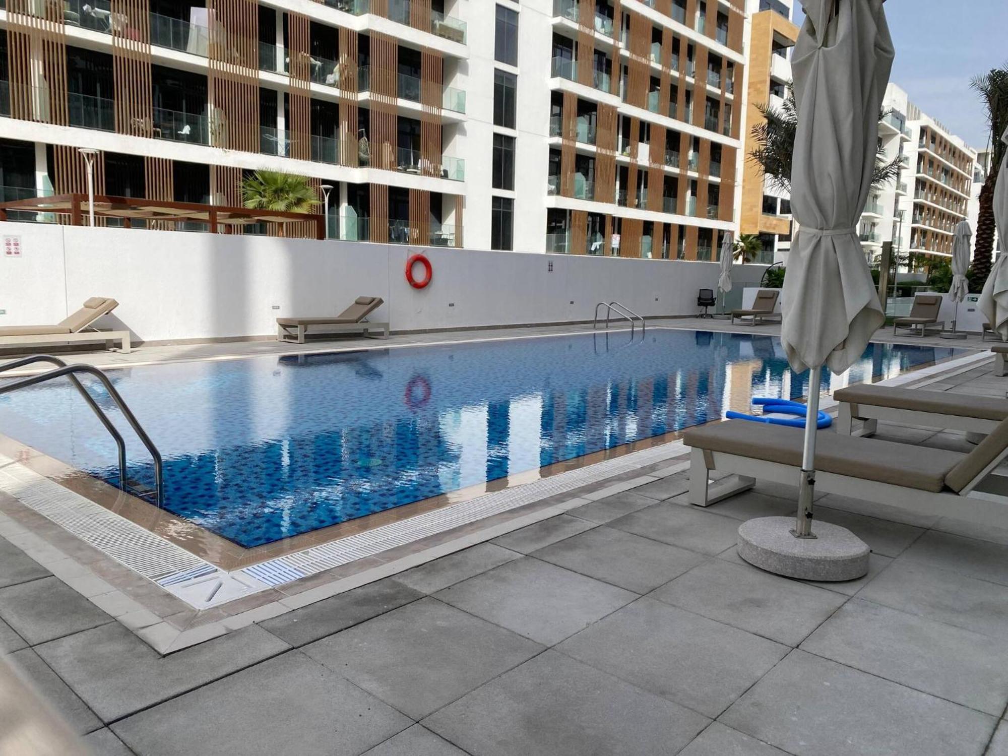 Large 1 Bedroom In Azizi Riviera 15