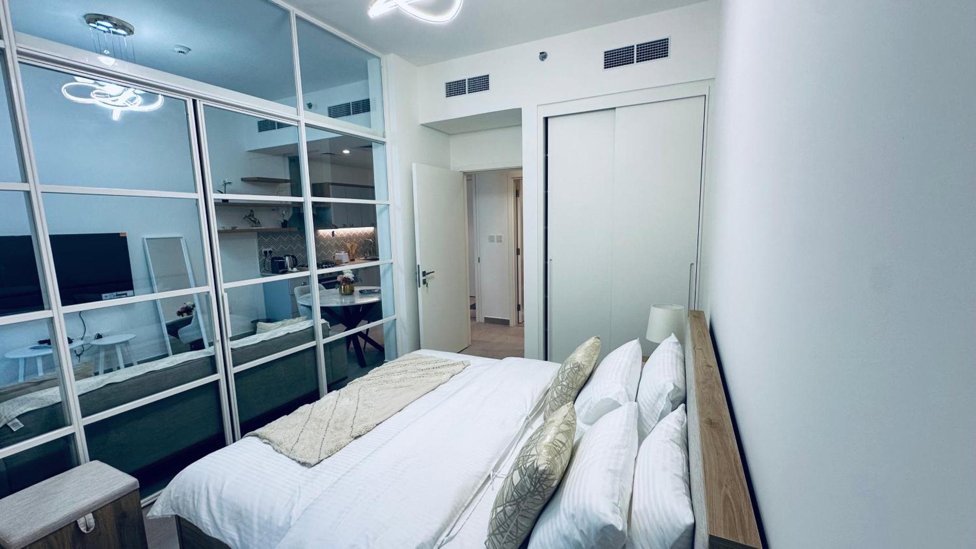 Brand New Golf View - Luxe Nest At Hills One Bedroom