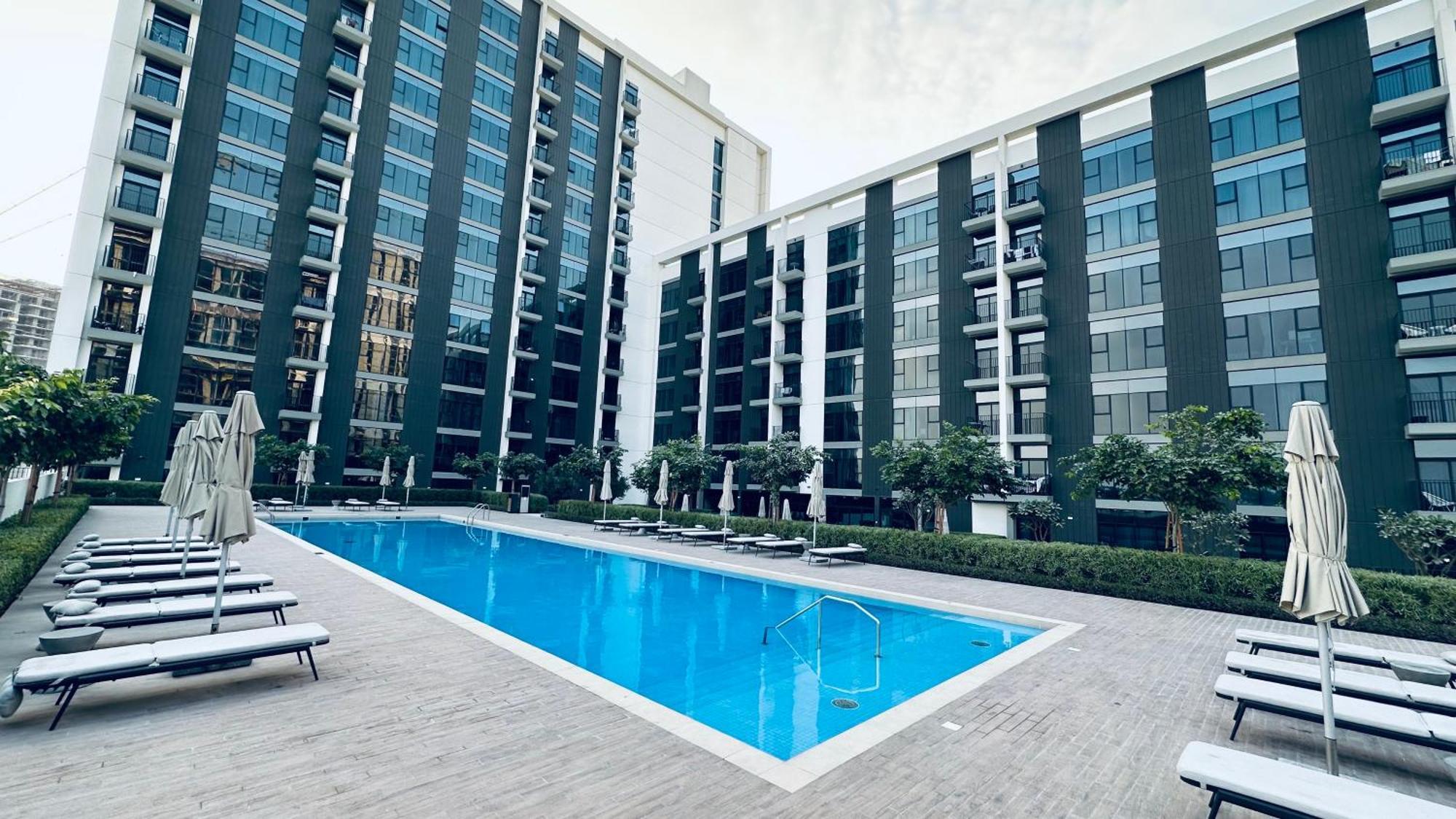 Brand New Golf View - Luxe Nest At Hills One Bedroom Apartment Dubai