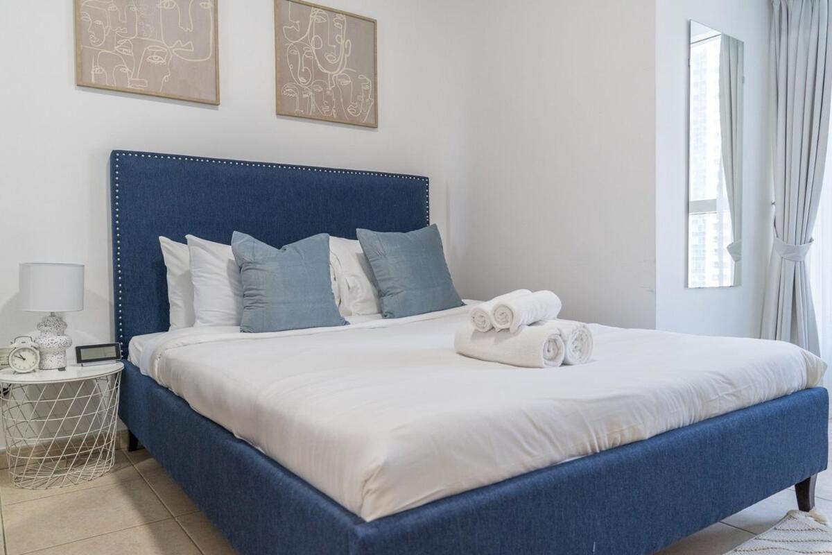 Apartment Stylish 2br In Elite - Sleeps 6 *