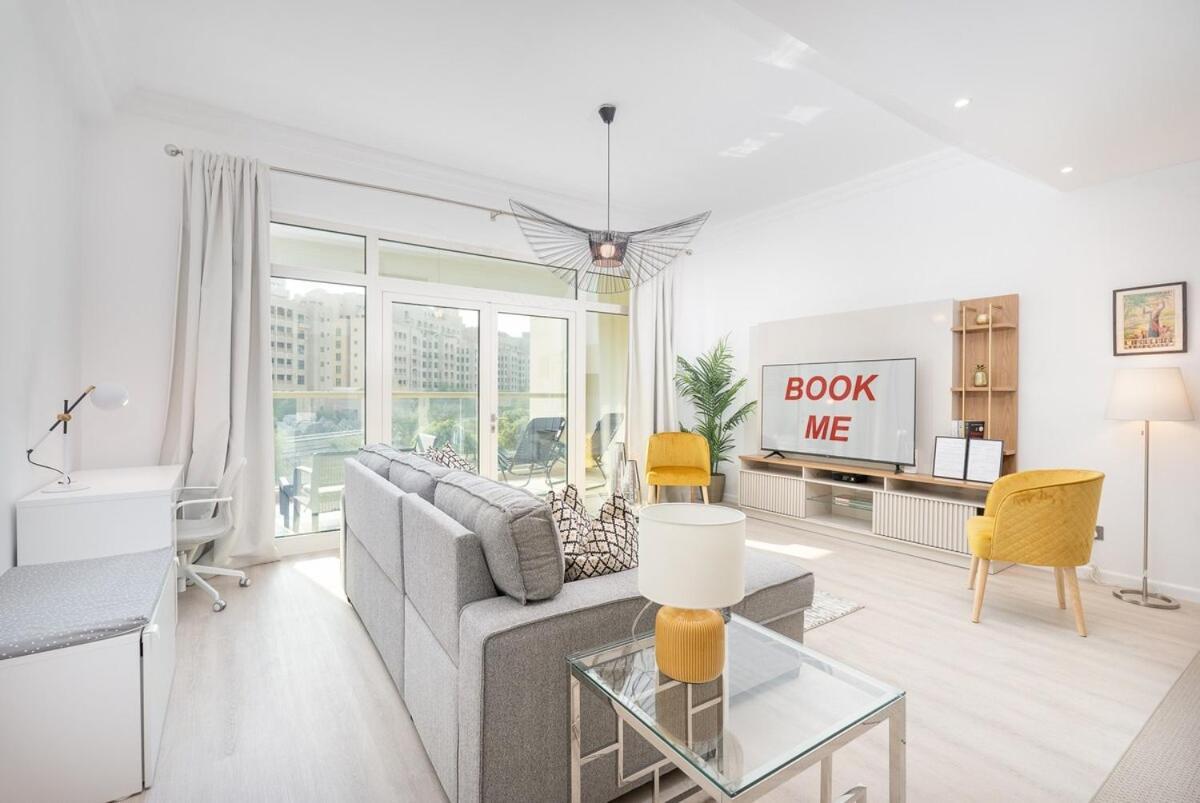 Modern 1br Haven For 3 In Palm Jumeirah!