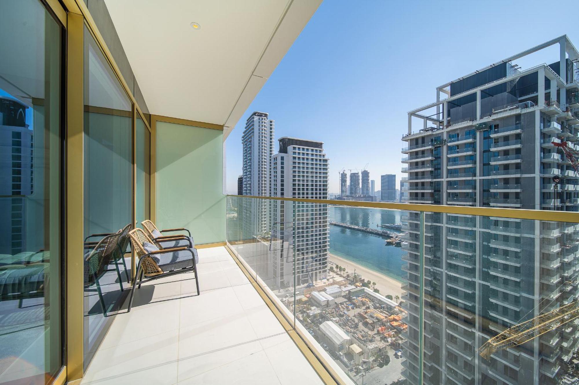 1br Coastal Retreat At Emaar Beachfront Apartment