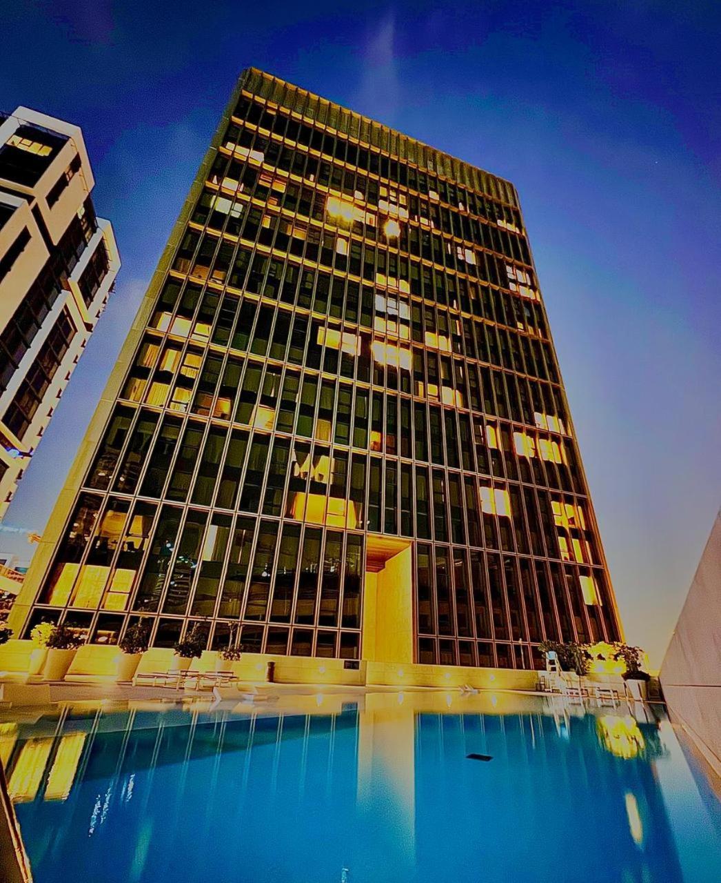 Modern 1br In The Heart Of By Simply Comfort Apartment Dubai