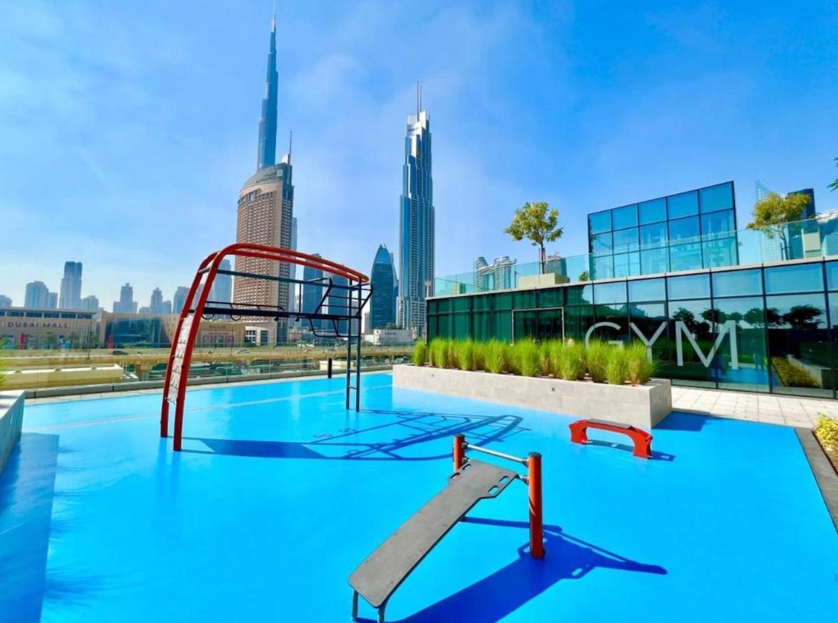 3 Bdr Downtown Views Ii With Burj Khalifa Views Apartment