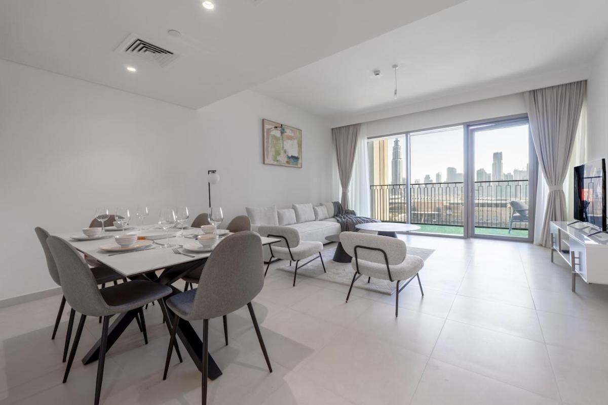 Apartment 3 Bdr Downtown Views Ii With Burj Khalifa Views