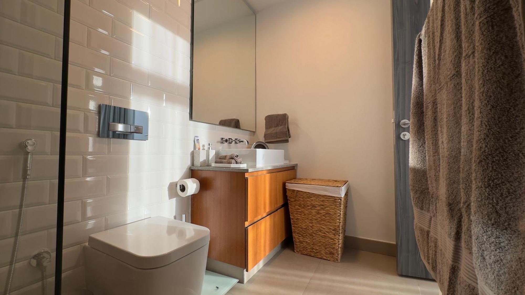 Elite Business & Family Turnkey 433 2br In Oia Motor Apartment