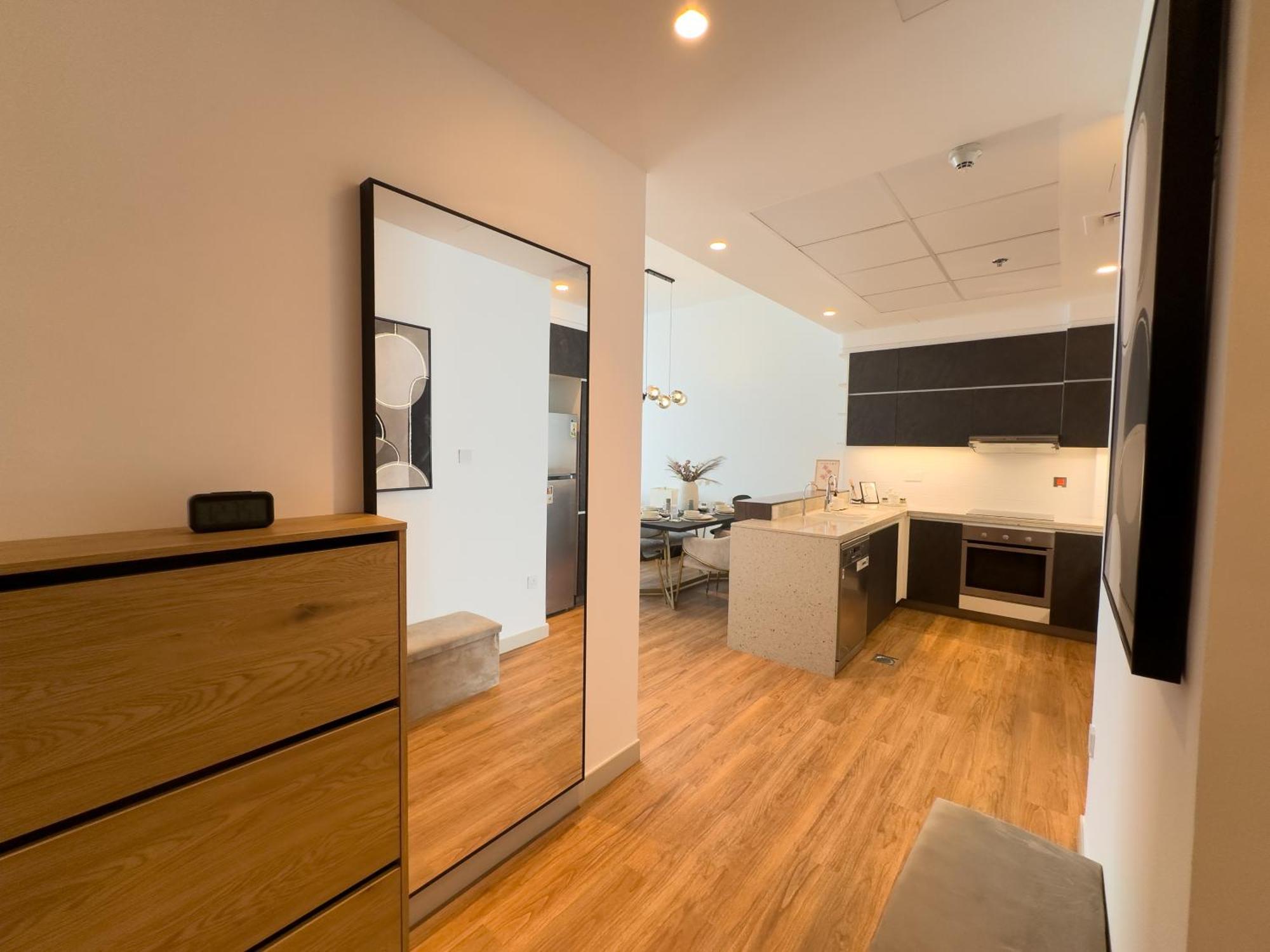 Elite Business & Family Turnkey 433 2br In Oia Motor * Dubai