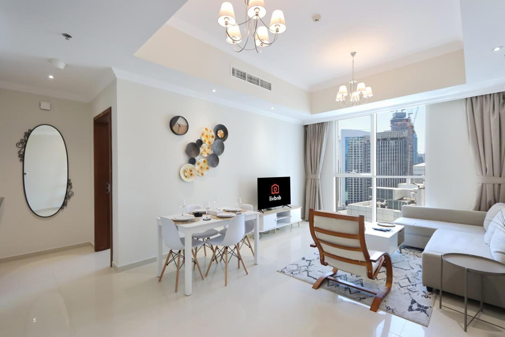 Livbnb-stylish 1bhk In Downtown