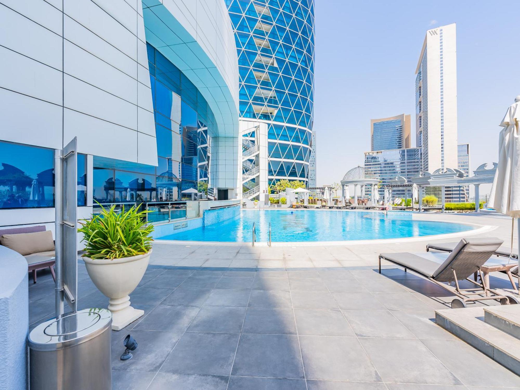 Luxury Spacious In The Iconic Park Towers Apartment *