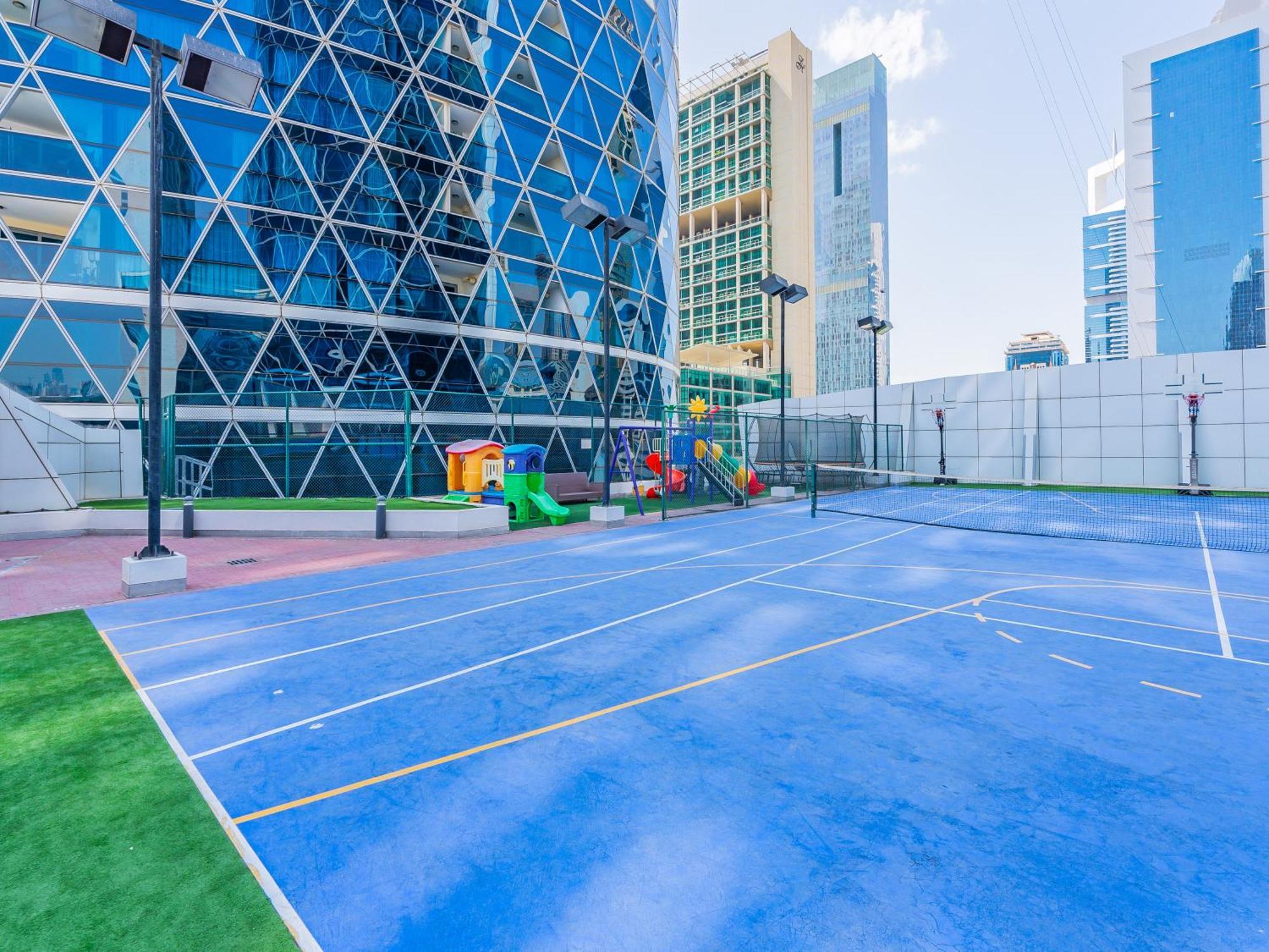 Luxury Spacious In The Iconic Park Towers *