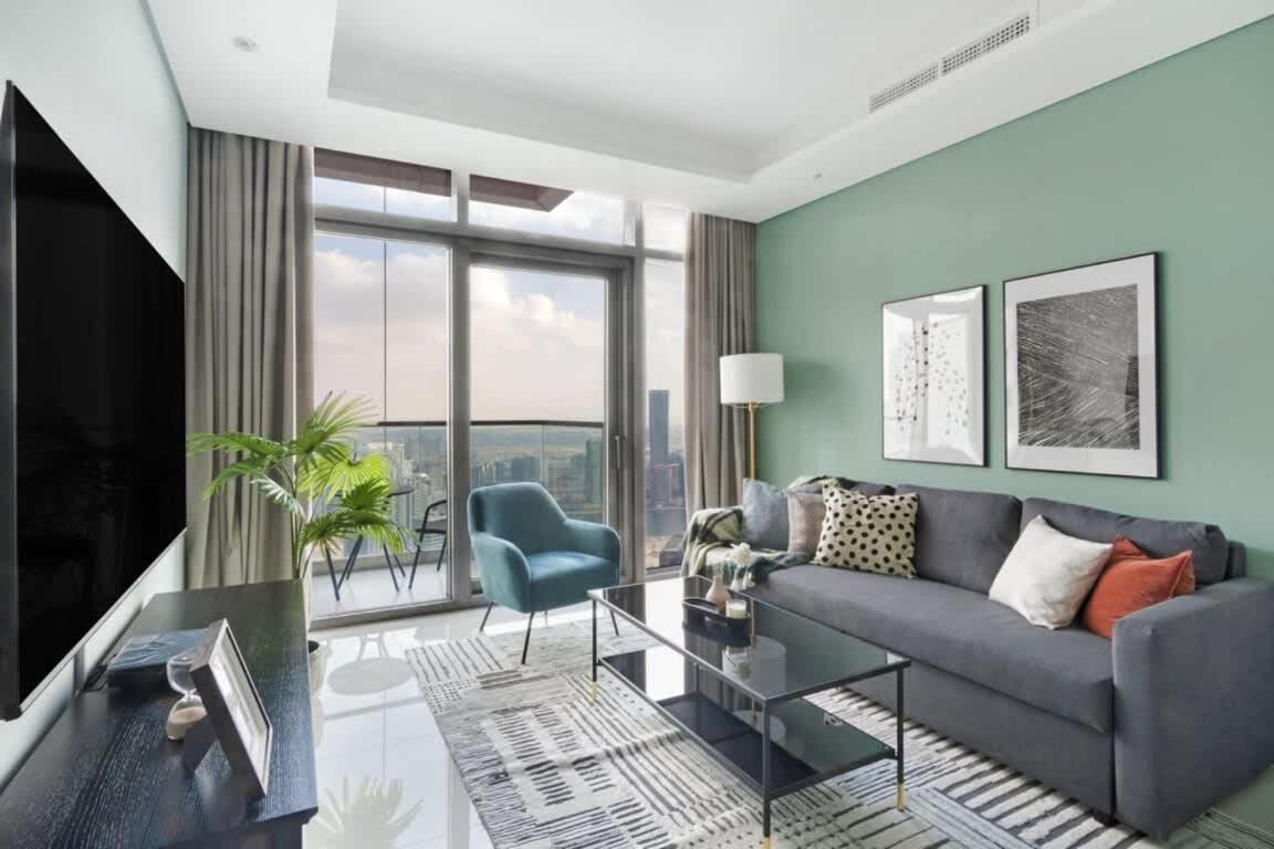 Apartment Stunning Burj Views - Highest Infiniti Pool *