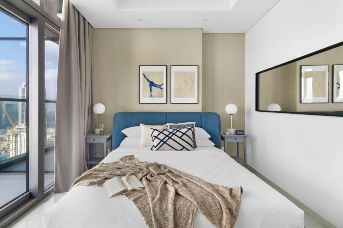Apartment Stunning Burj Views - Highest Infiniti Pool *