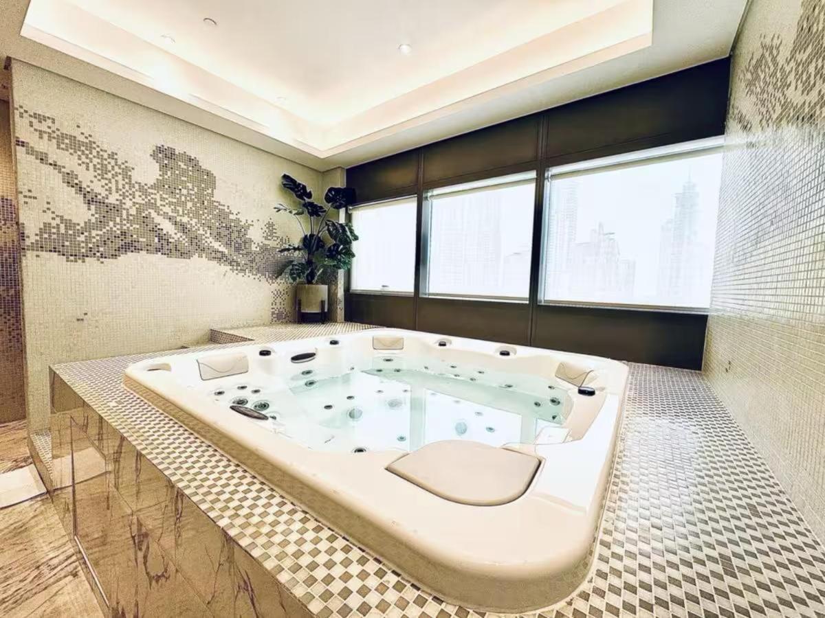 Apartment Stunning Burj Views - Highest Infiniti Pool Dubai
