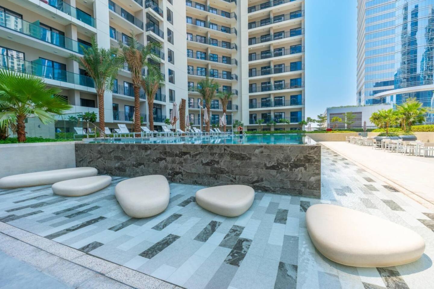 Keyrock Living - Exclusive In Business Bay Apartment *