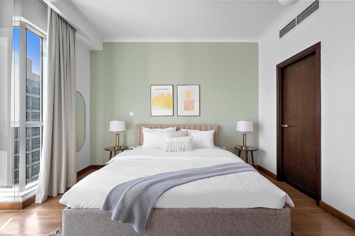 3br The Residences, Burj Khalifa View Downtown Apartment Dubai
