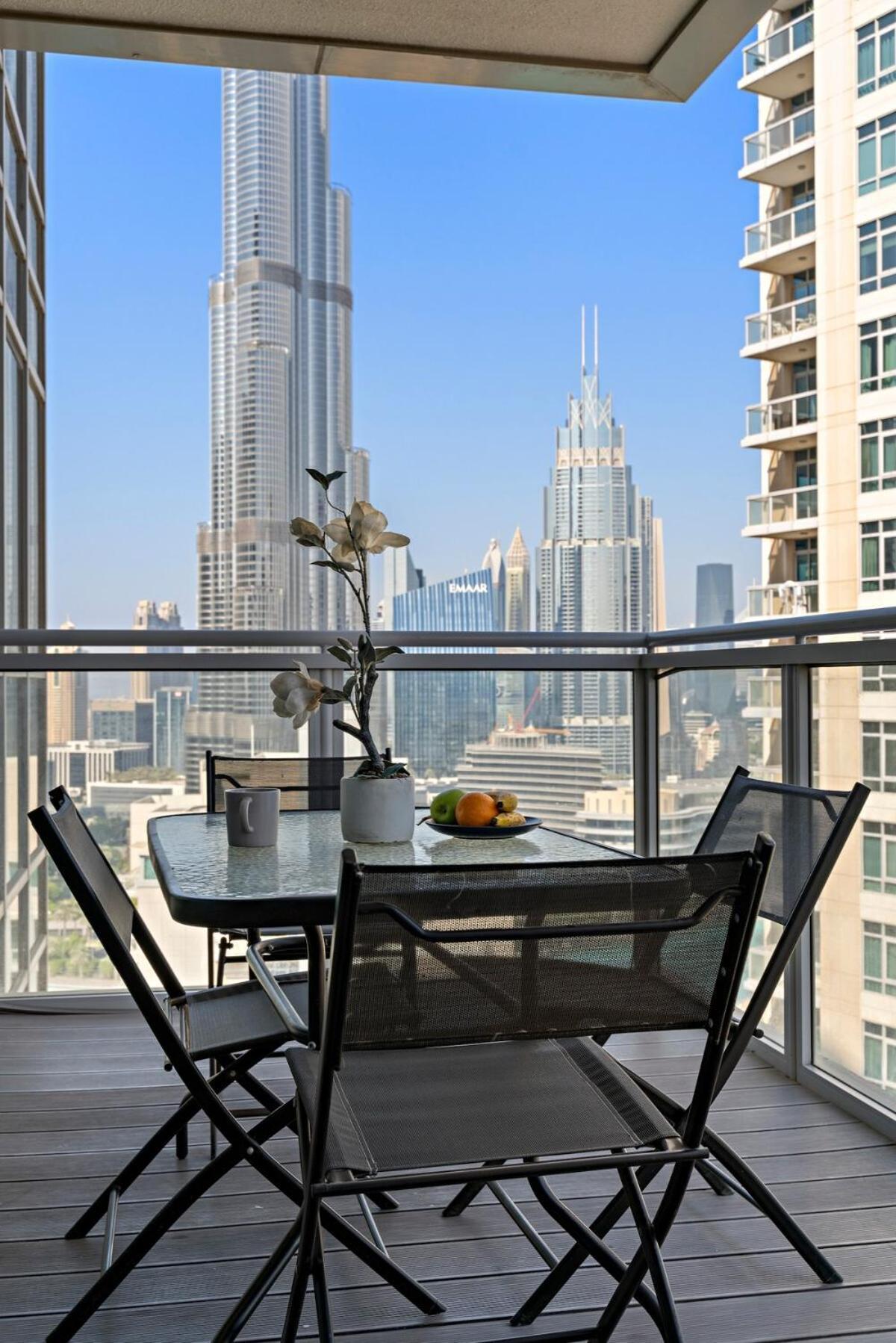 3br The Residences, Burj Khalifa View Downtown Apartment Dubai