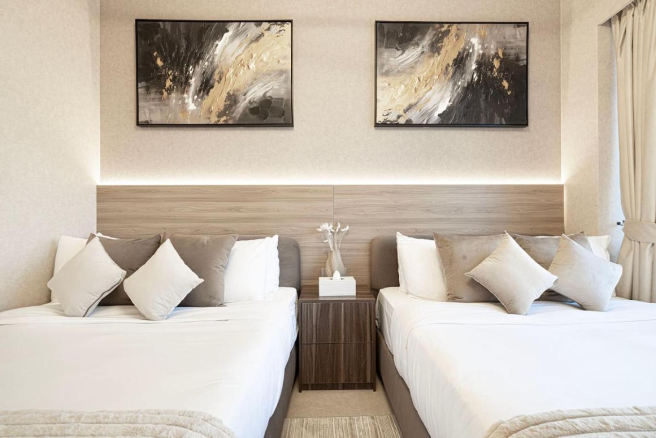 New Burj Khalifa And Fountains View Luxury Apartment