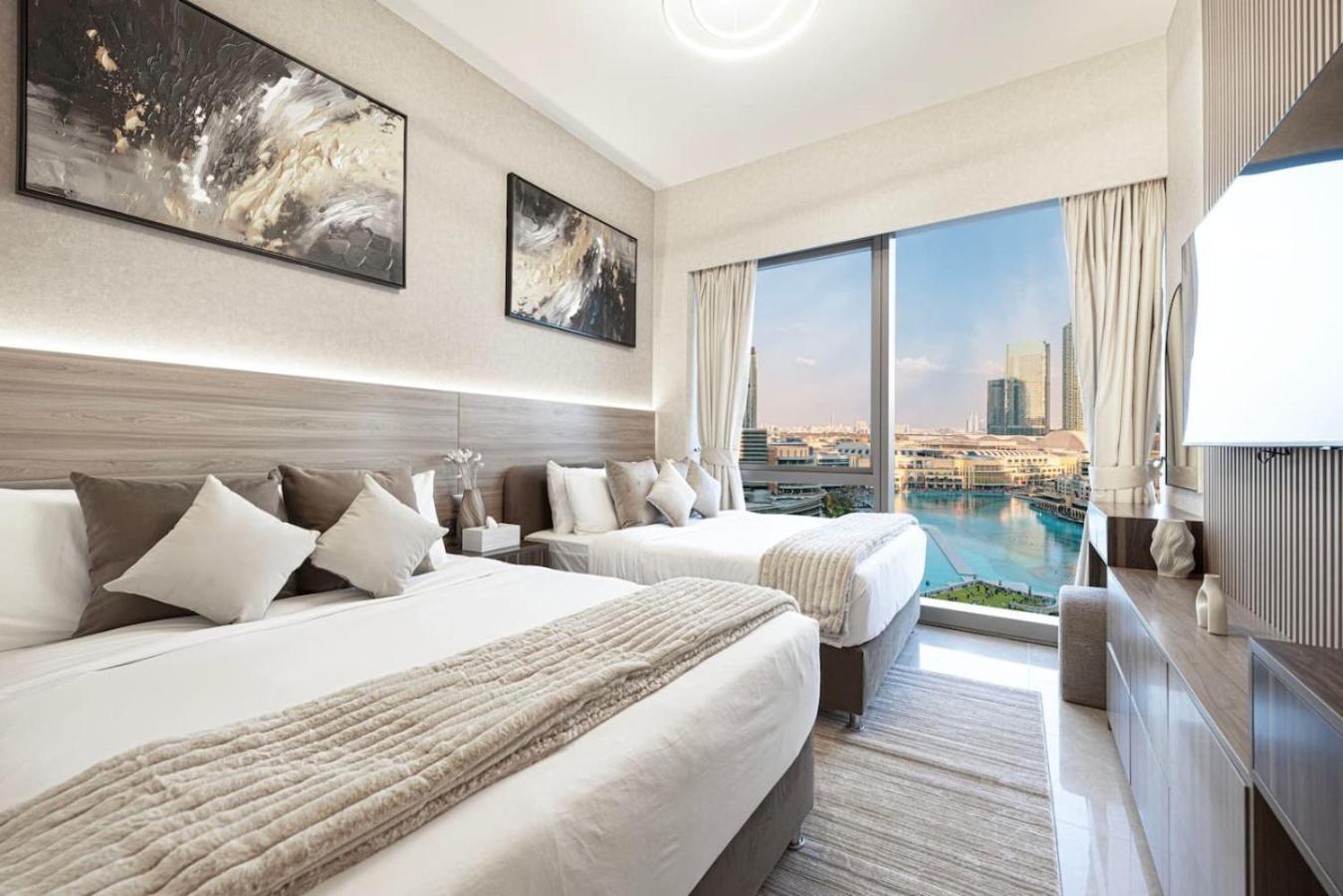 New Burj Khalifa And Fountains View Luxury Apartment *