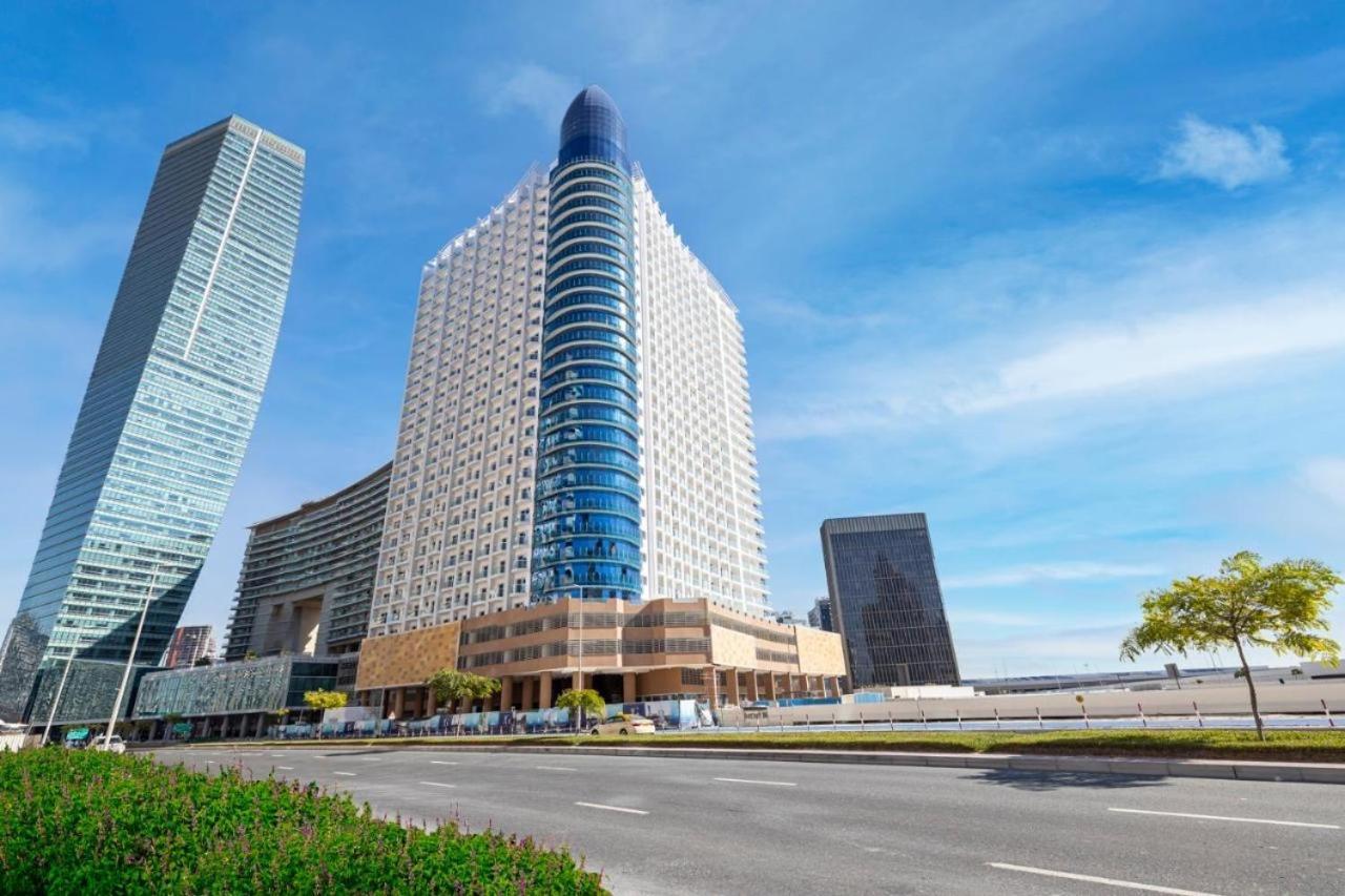 Business Bay Apartment *